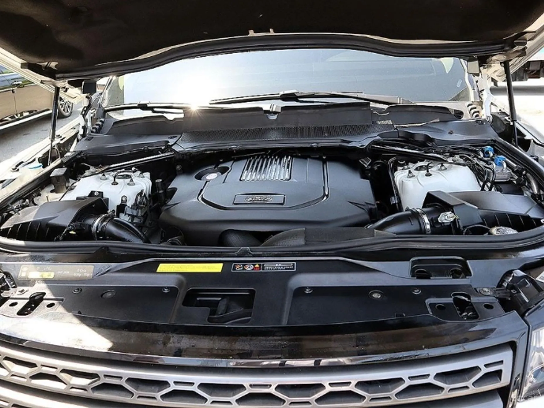 Land Rover Discovery 5 превью 19
