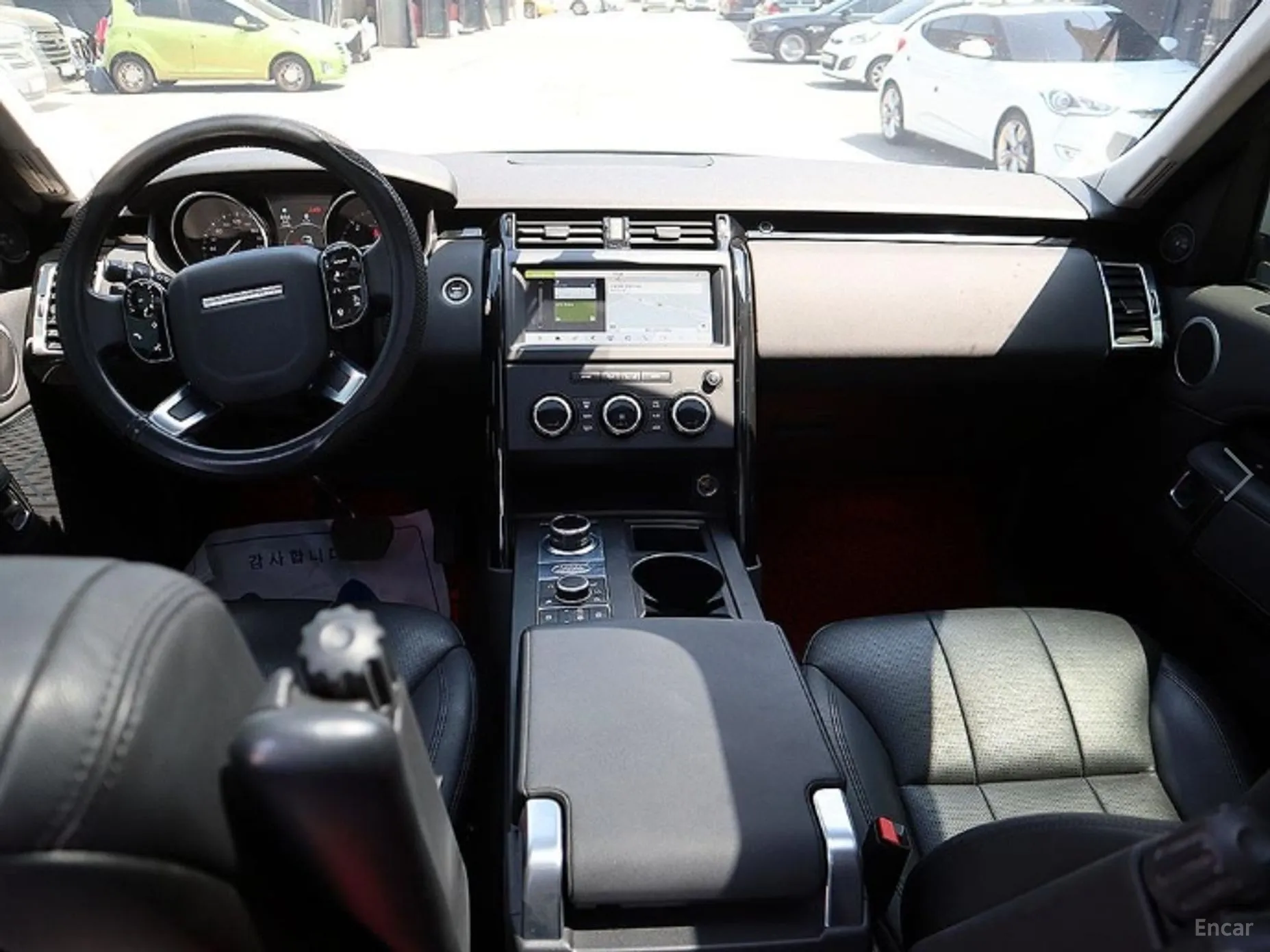 Land Rover Discovery 5 превью 5