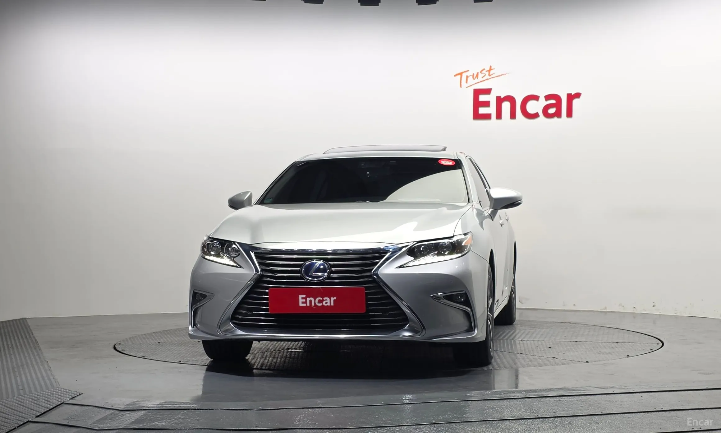 Lexus New ES300h превью 3