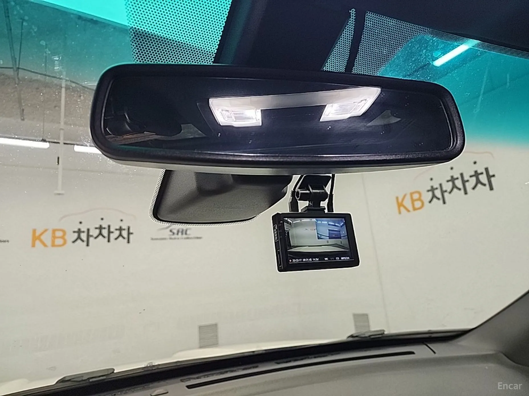 Ford Explorer превью 19