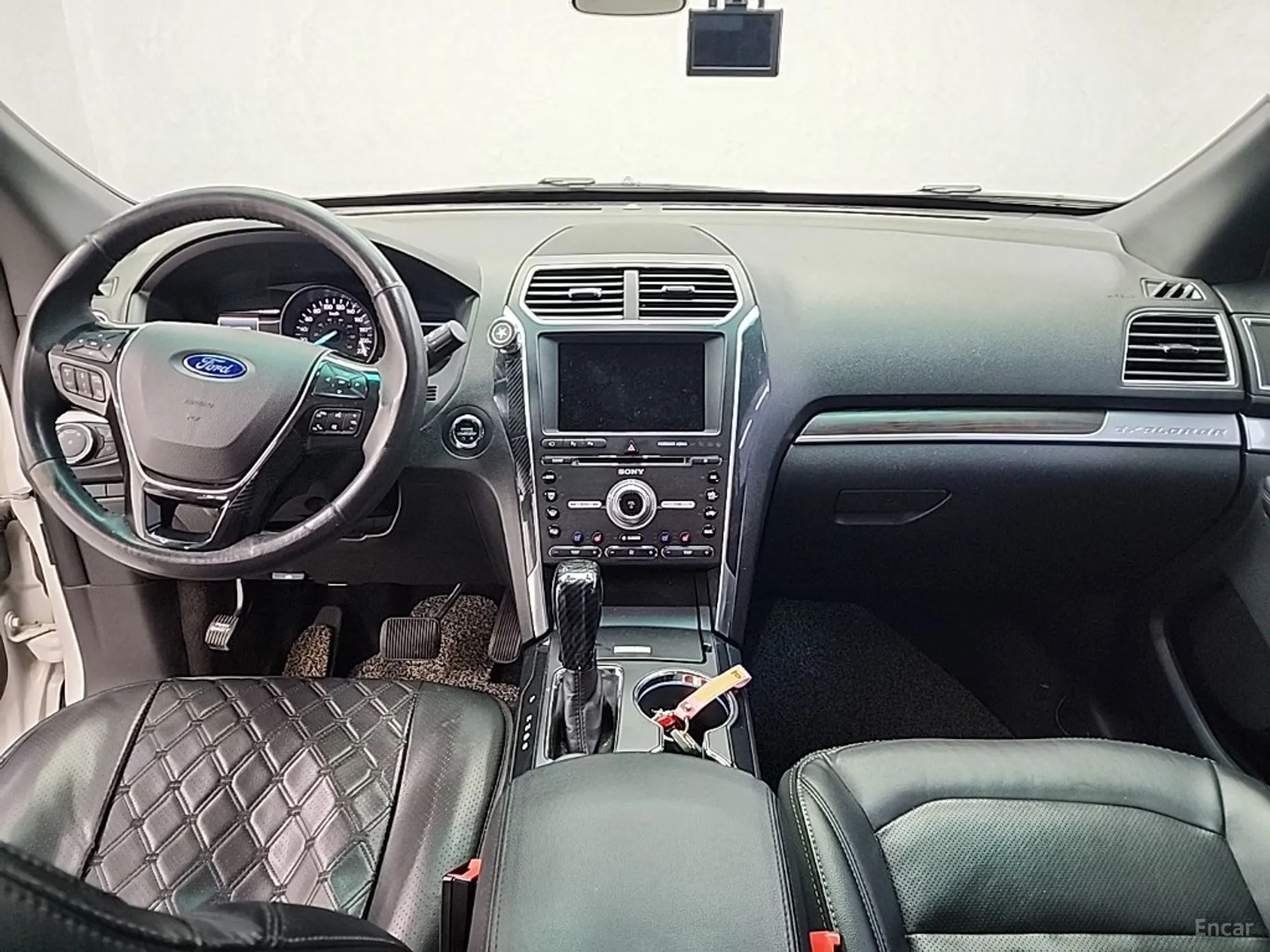 Ford Explorer превью 7