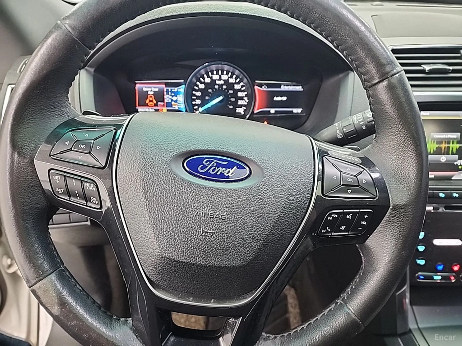 Ford Explorer превью 9
