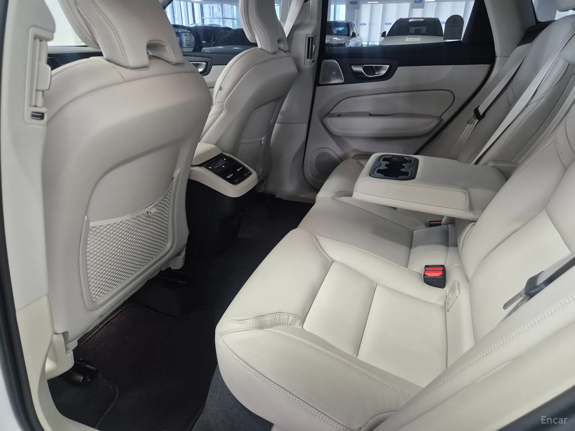 Volvo XC60 Gen 2 превью 13