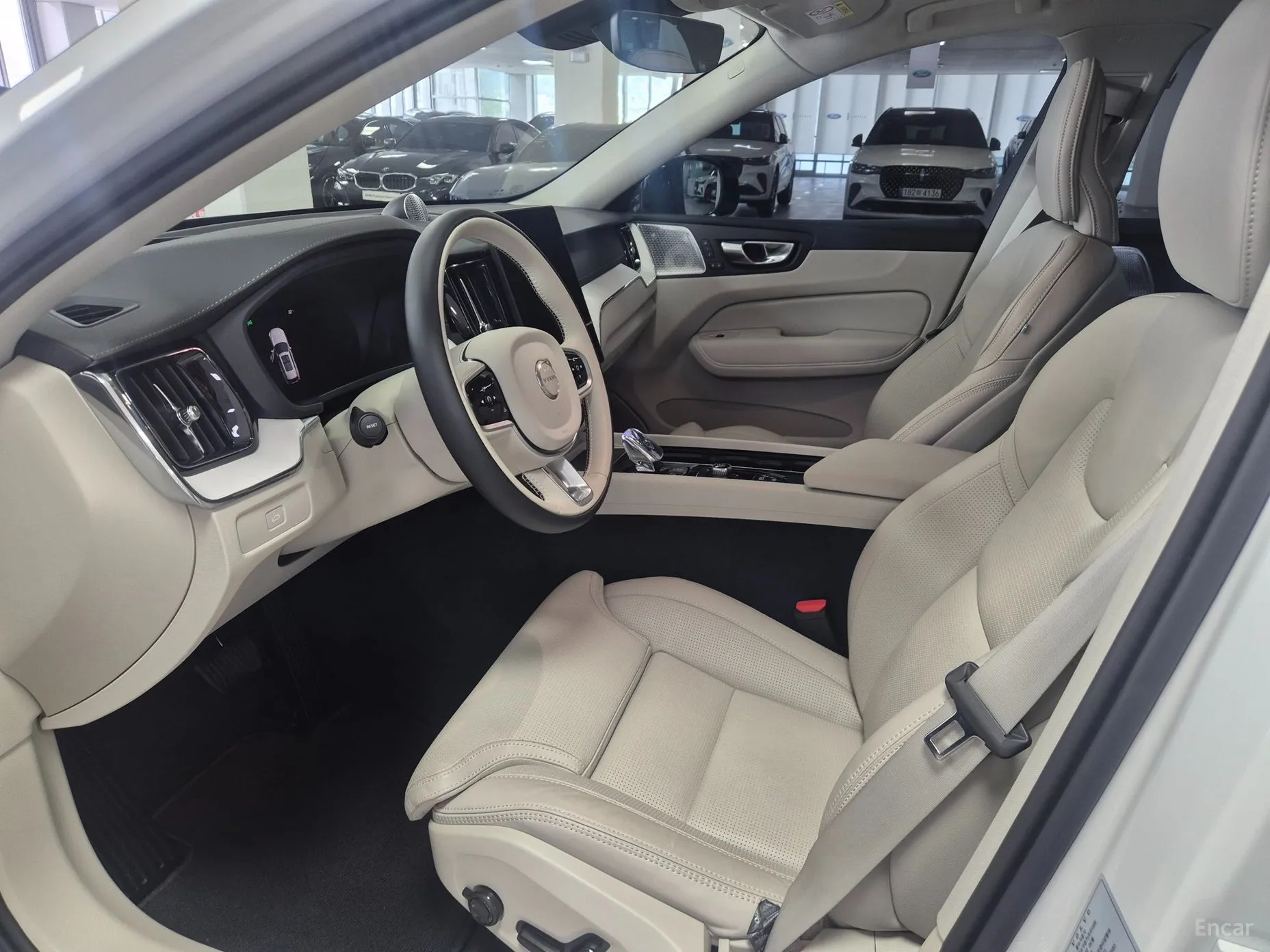 Volvo XC60 Gen 2 превью 9