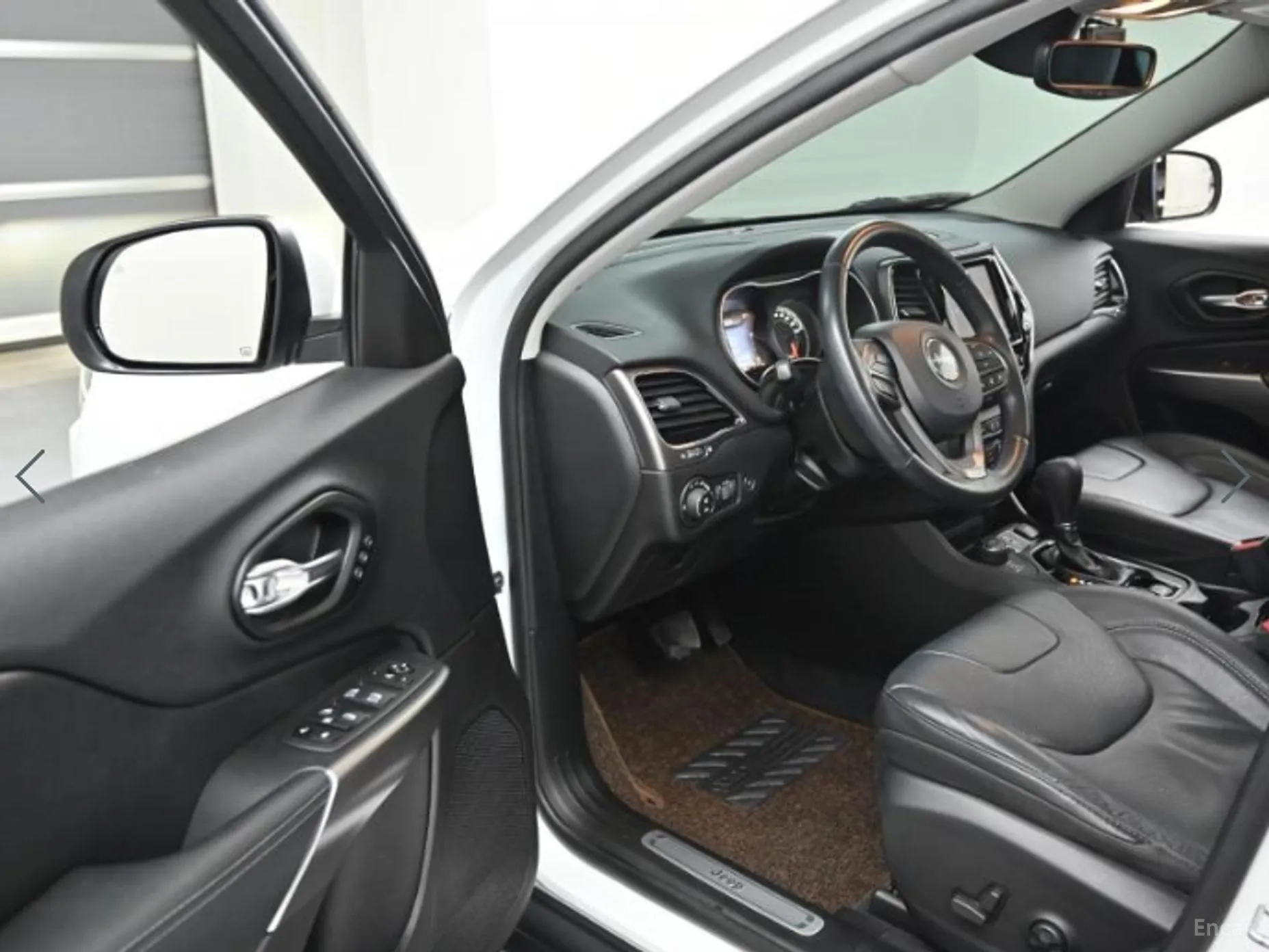 Jeep Cherokee (KL) превью 11