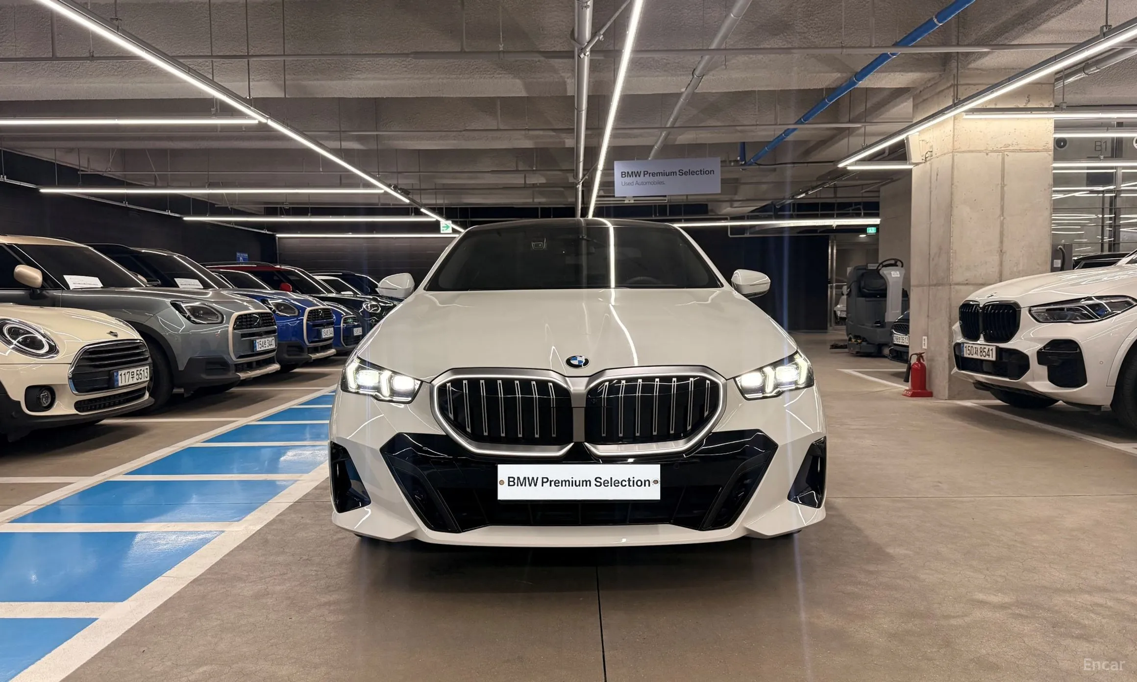 BMW 5 Series (G60) превью 3