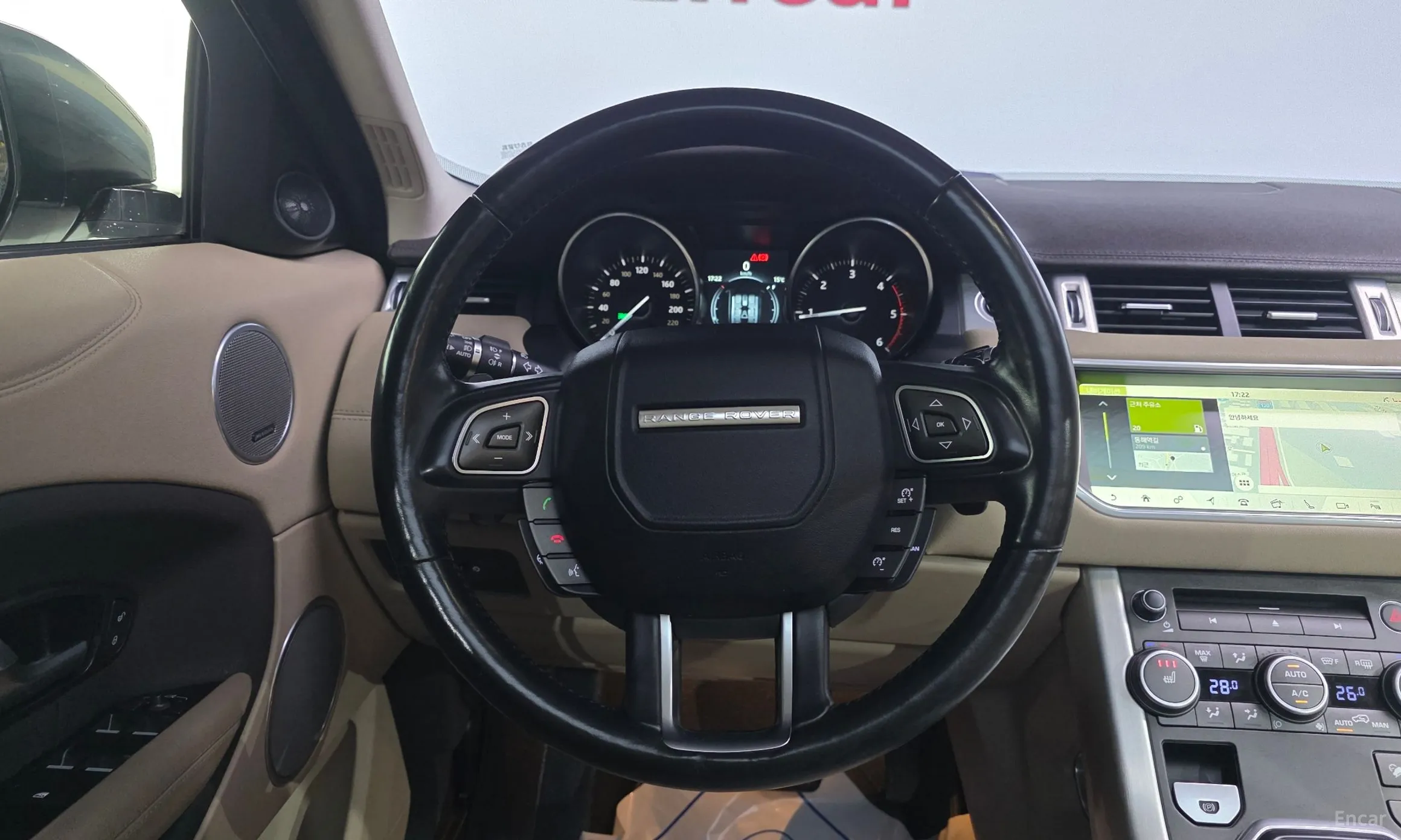 Land Rover Range Rover Evoque превью 12