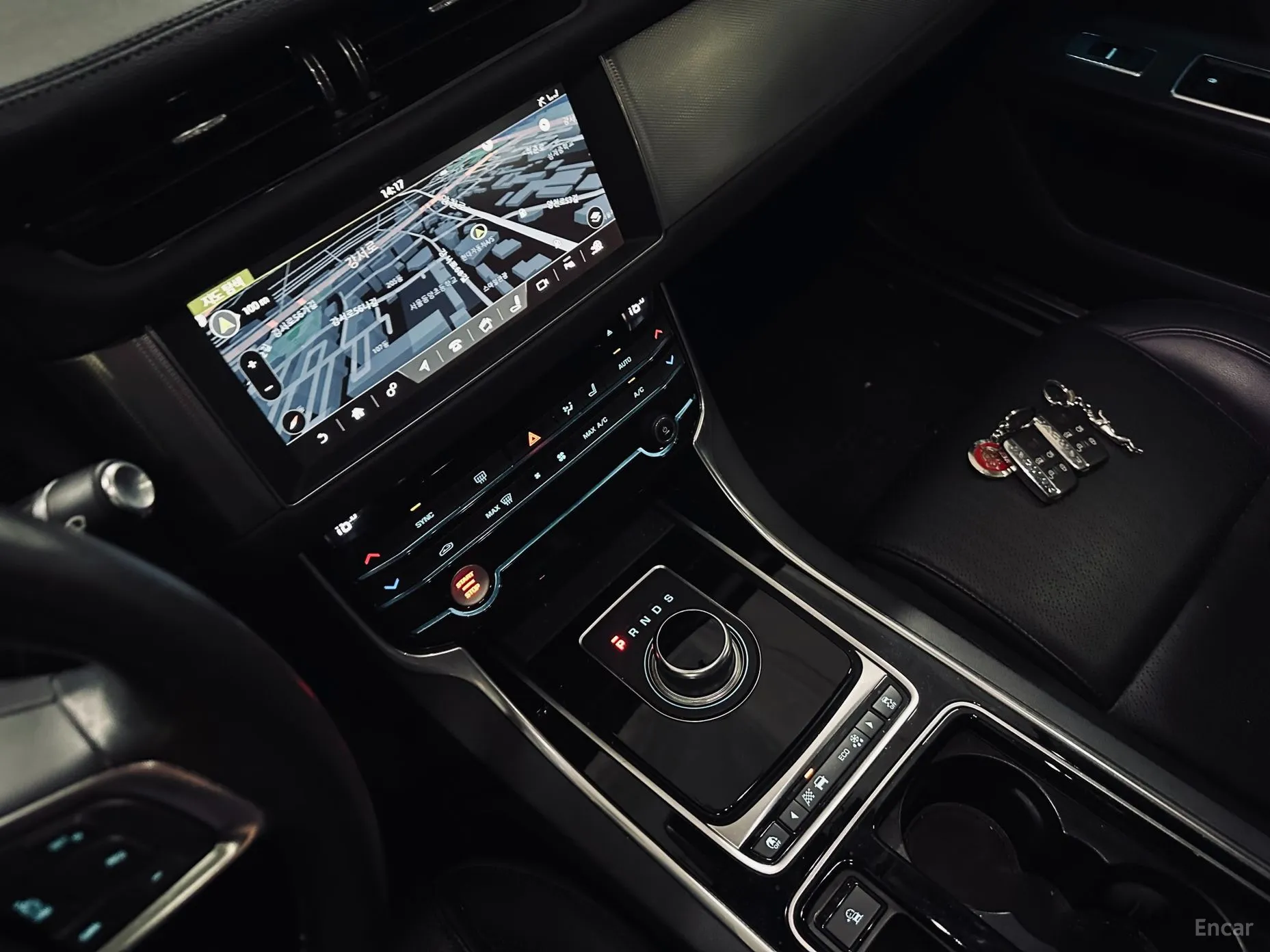 Jaguar XF (x260) превью 16