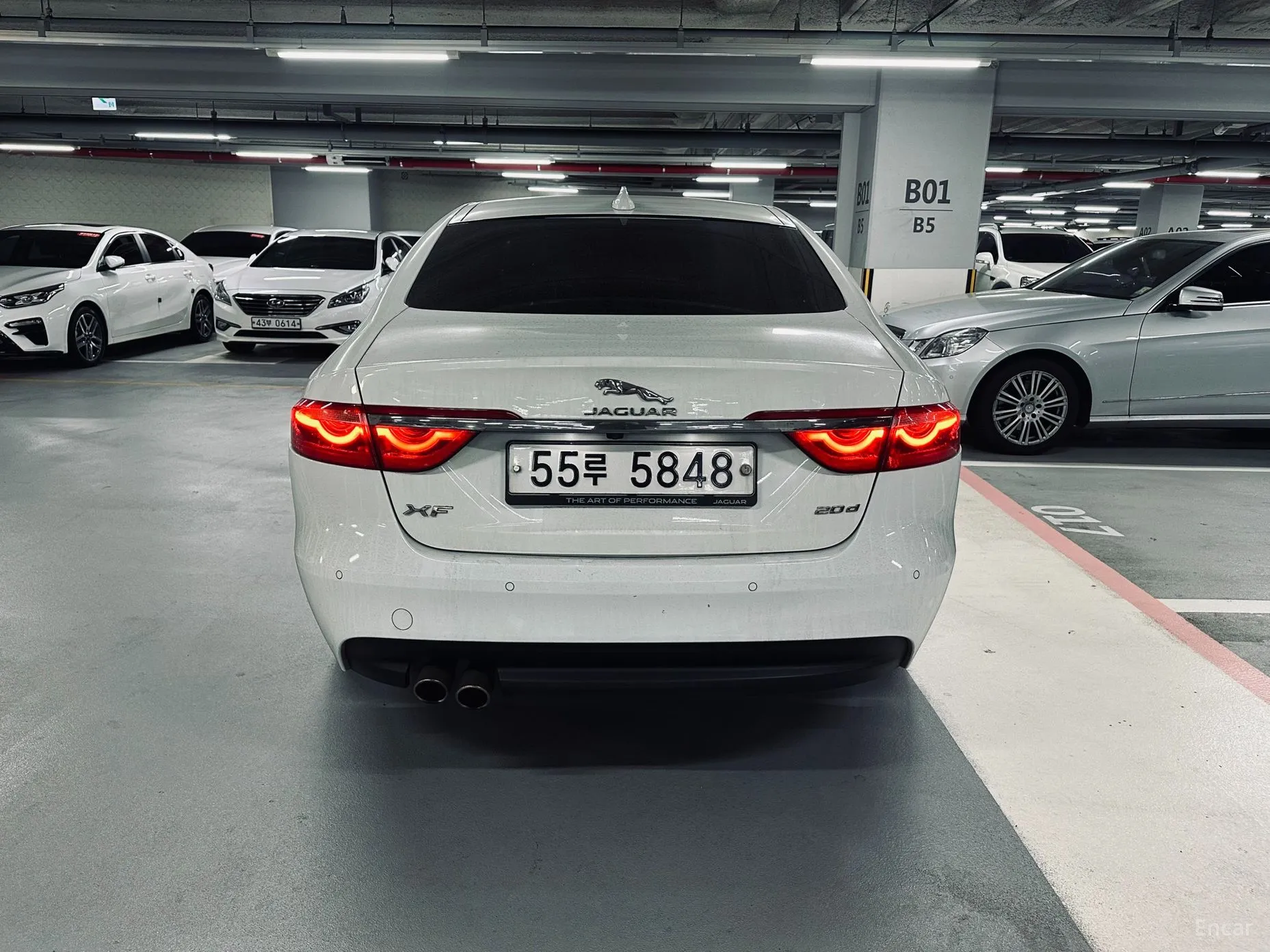 Jaguar XF (x260) превью 4