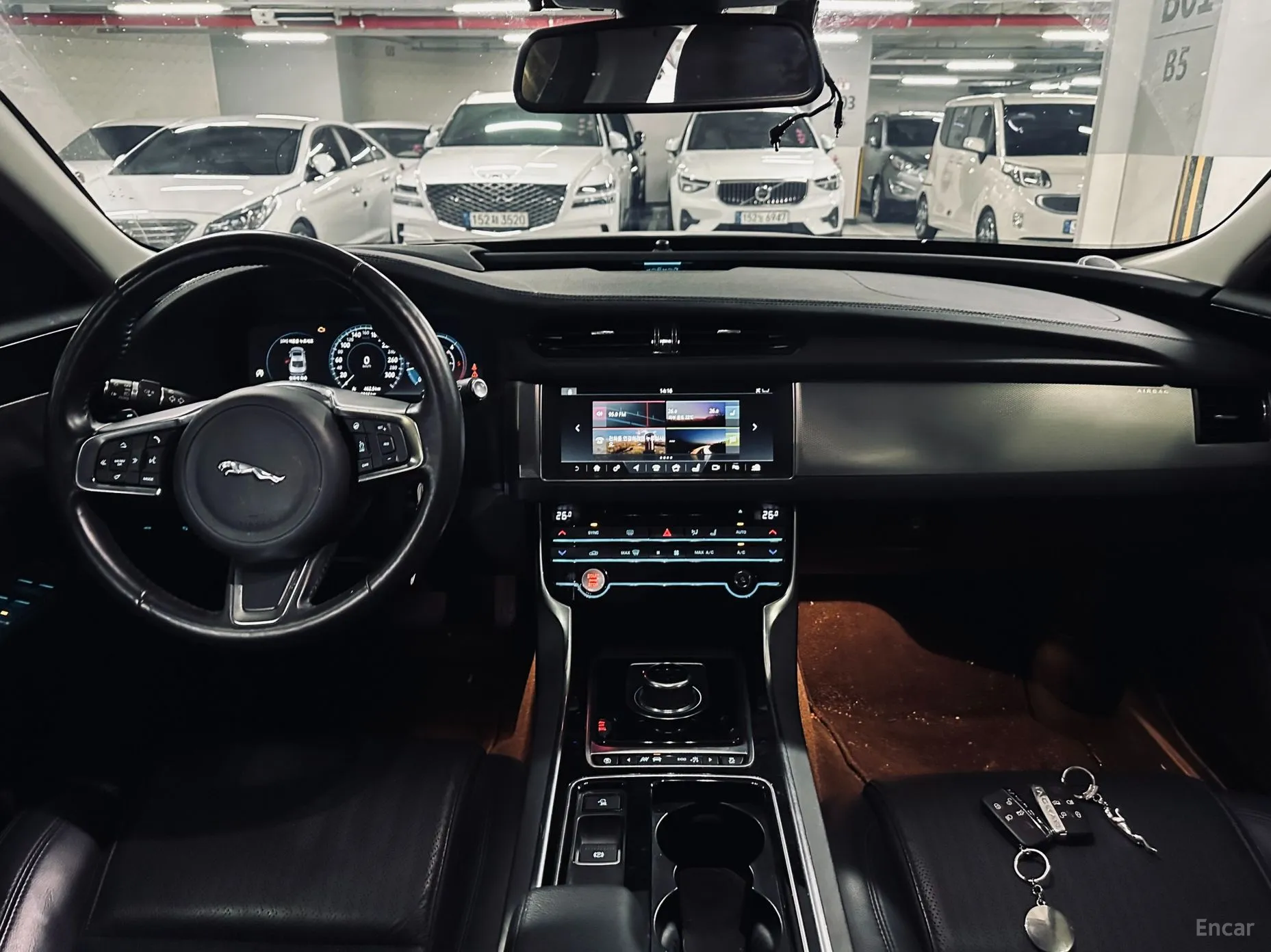 Jaguar XF (x260) превью 8