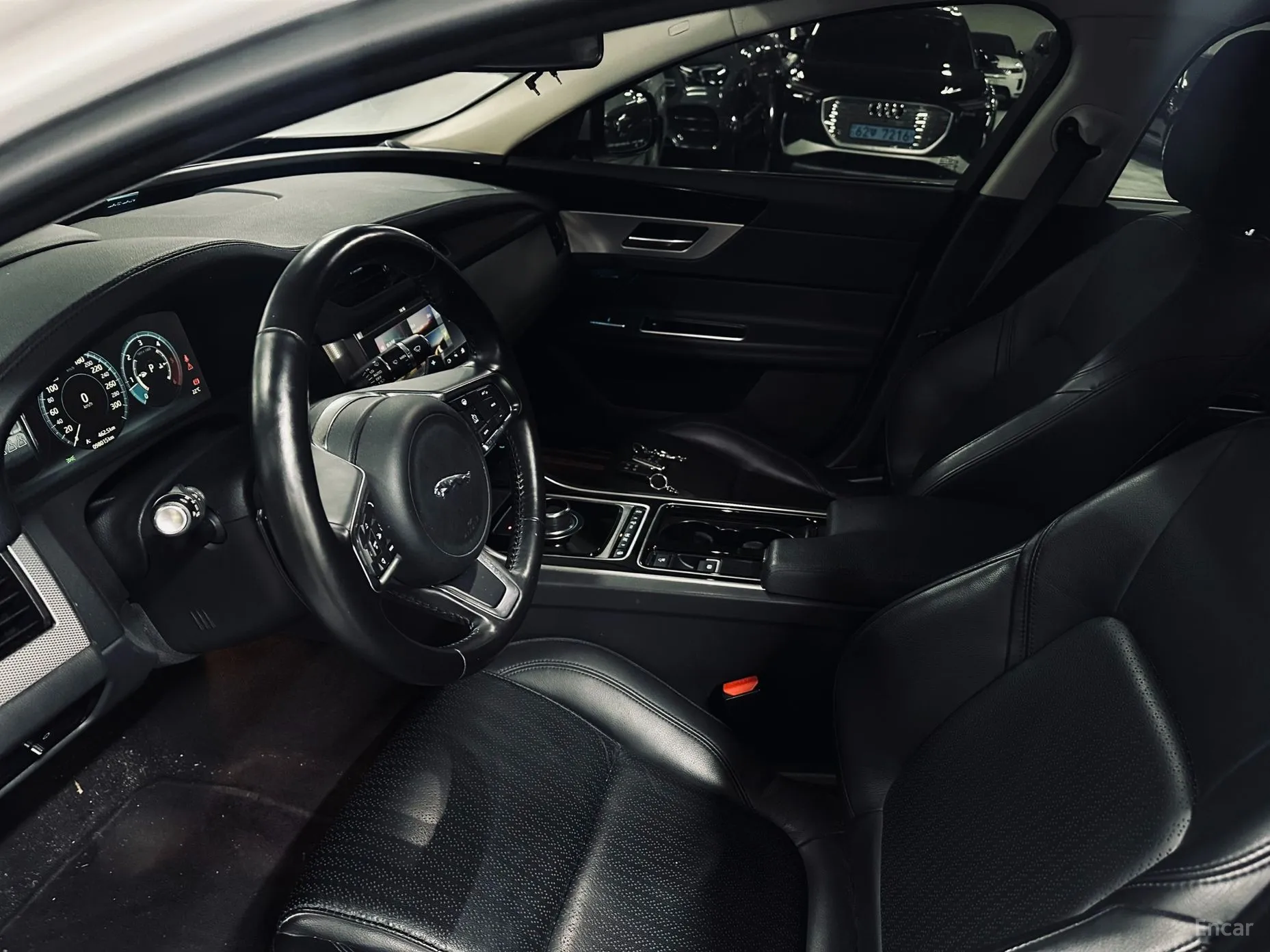 Jaguar XF (x260) превью 9
