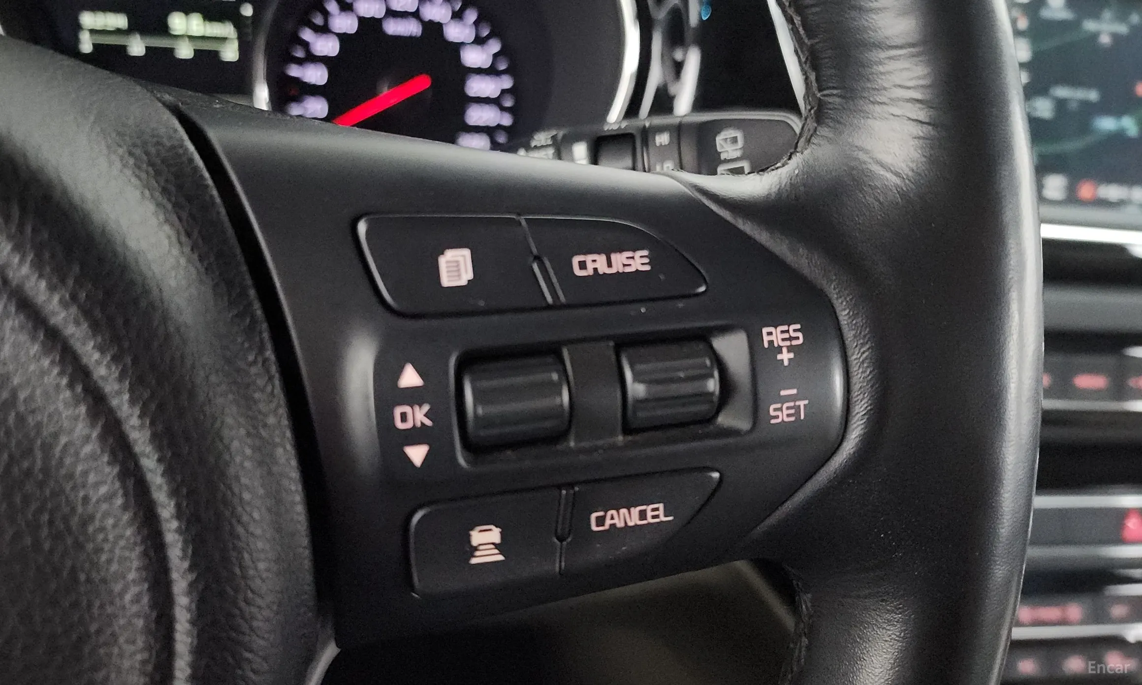 Kia Carnival превью 17