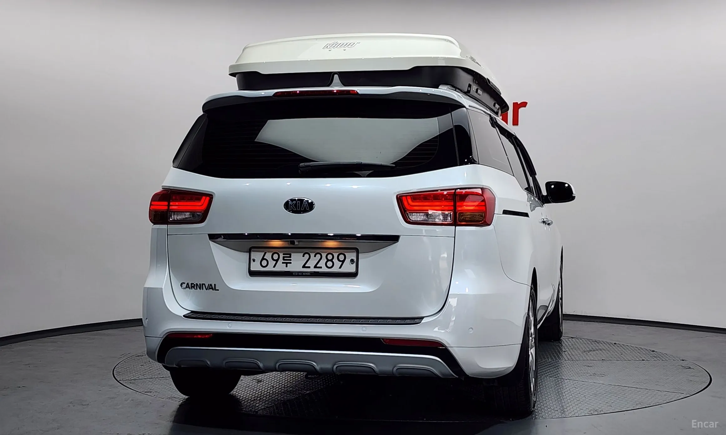 Kia Carnival превью 4