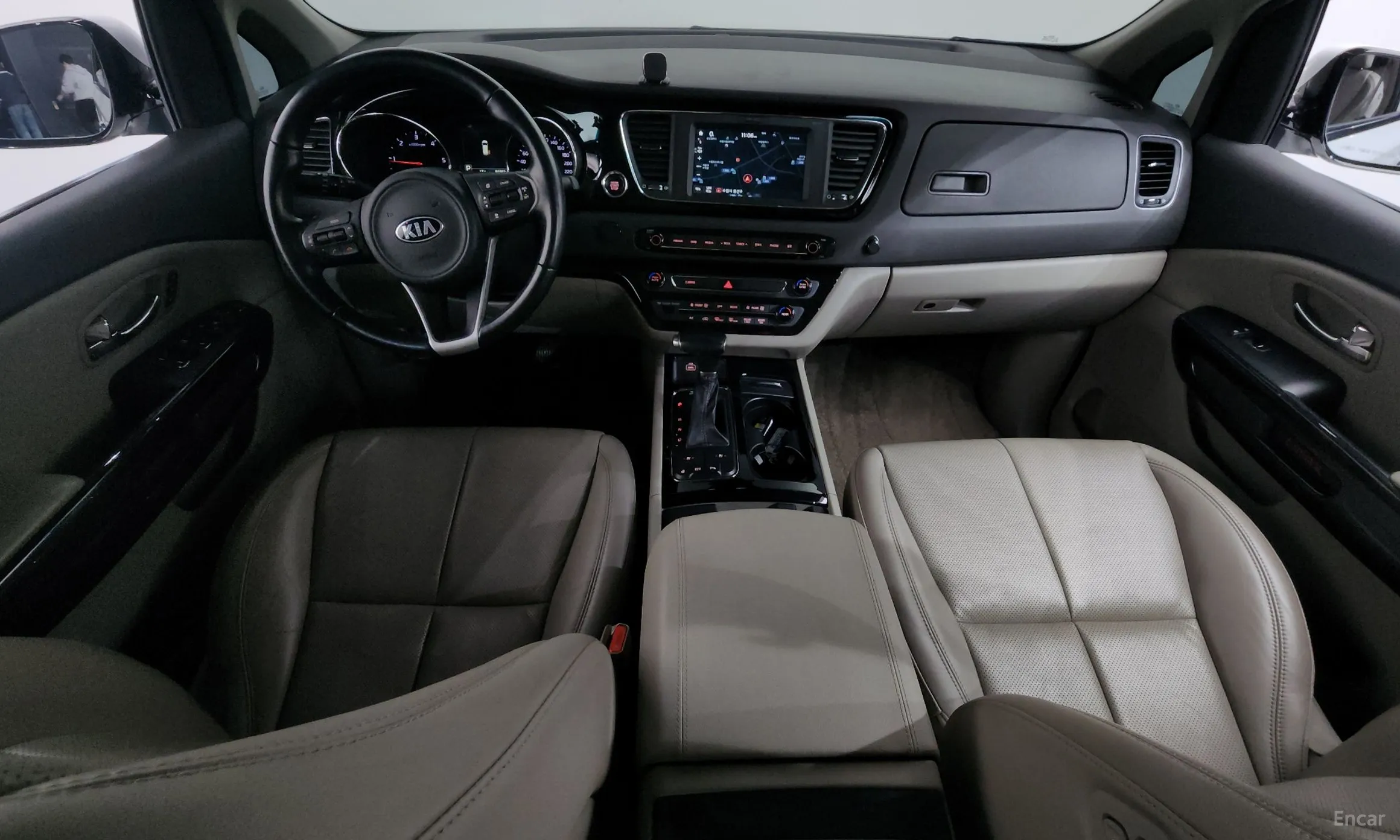 Kia Carnival превью 7