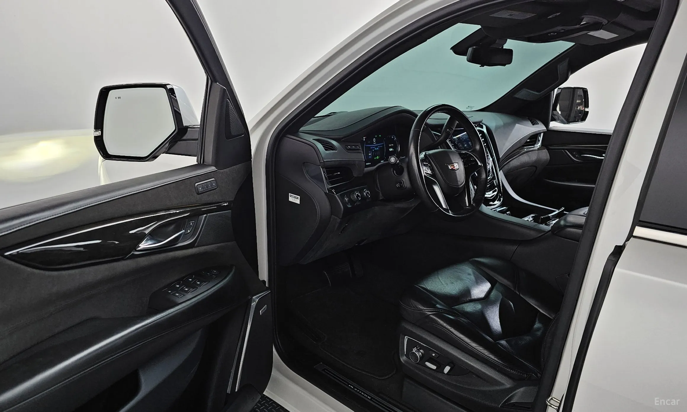Cadillac Escalade превью 10