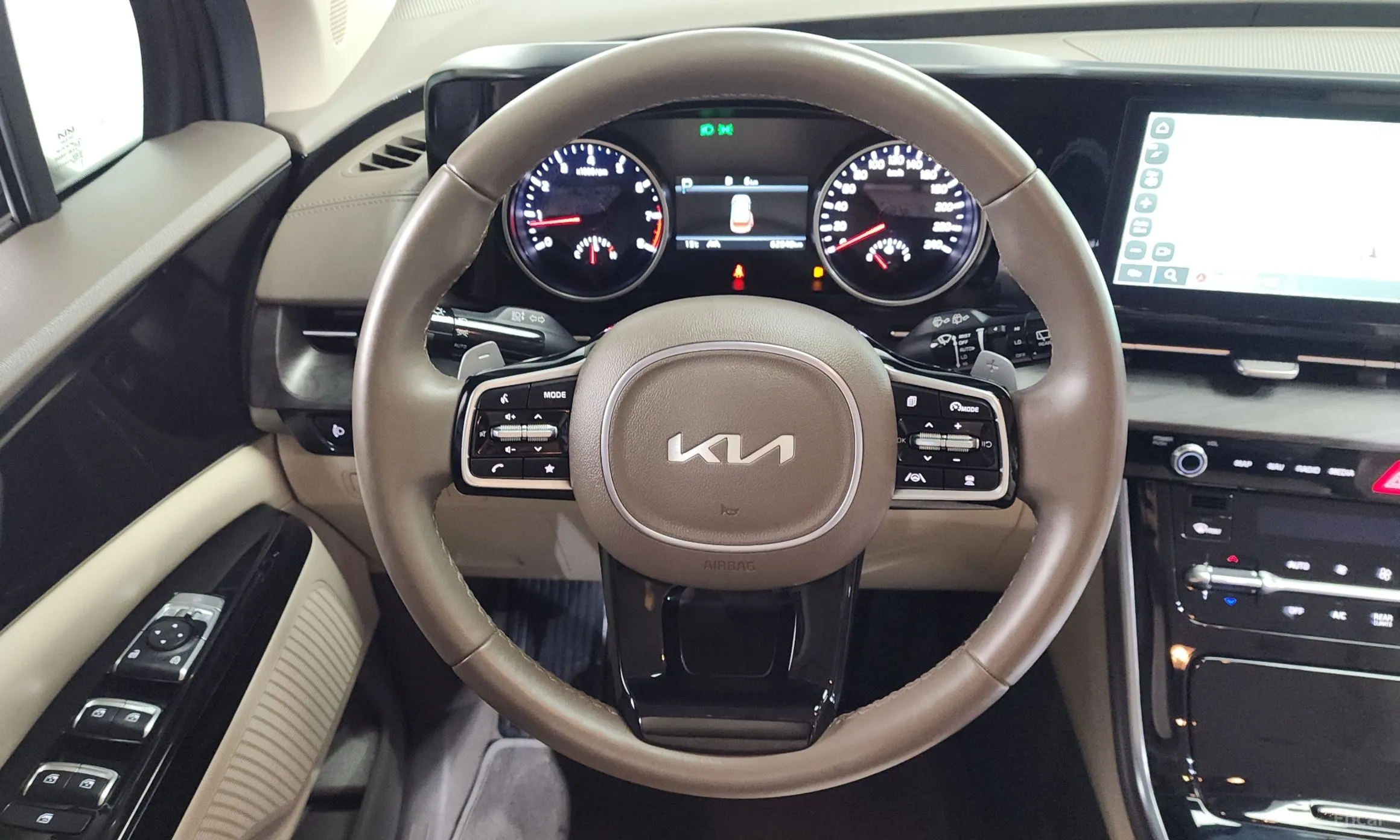 Kia Carnival Gen 4 превью 13