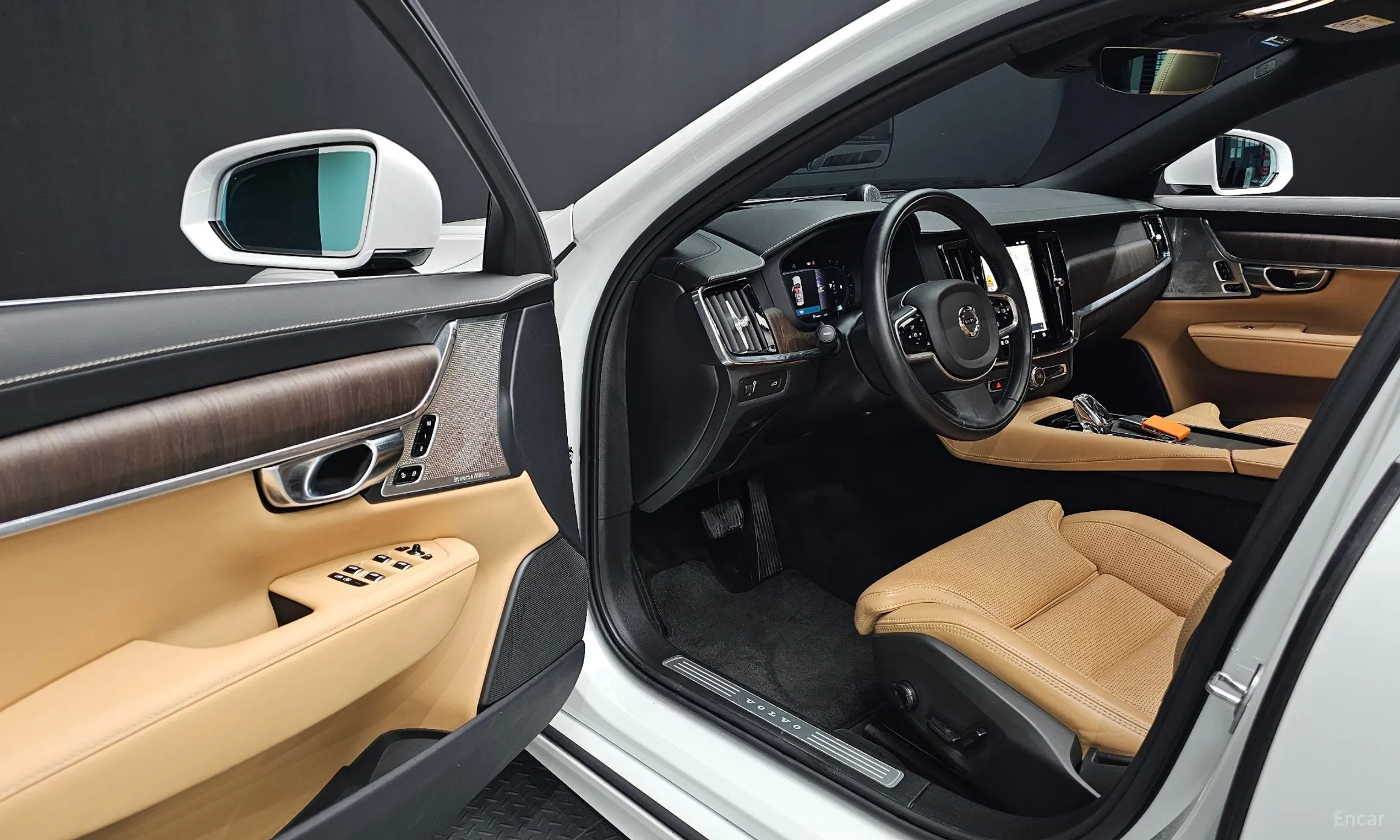 Volvo S90 превью 11