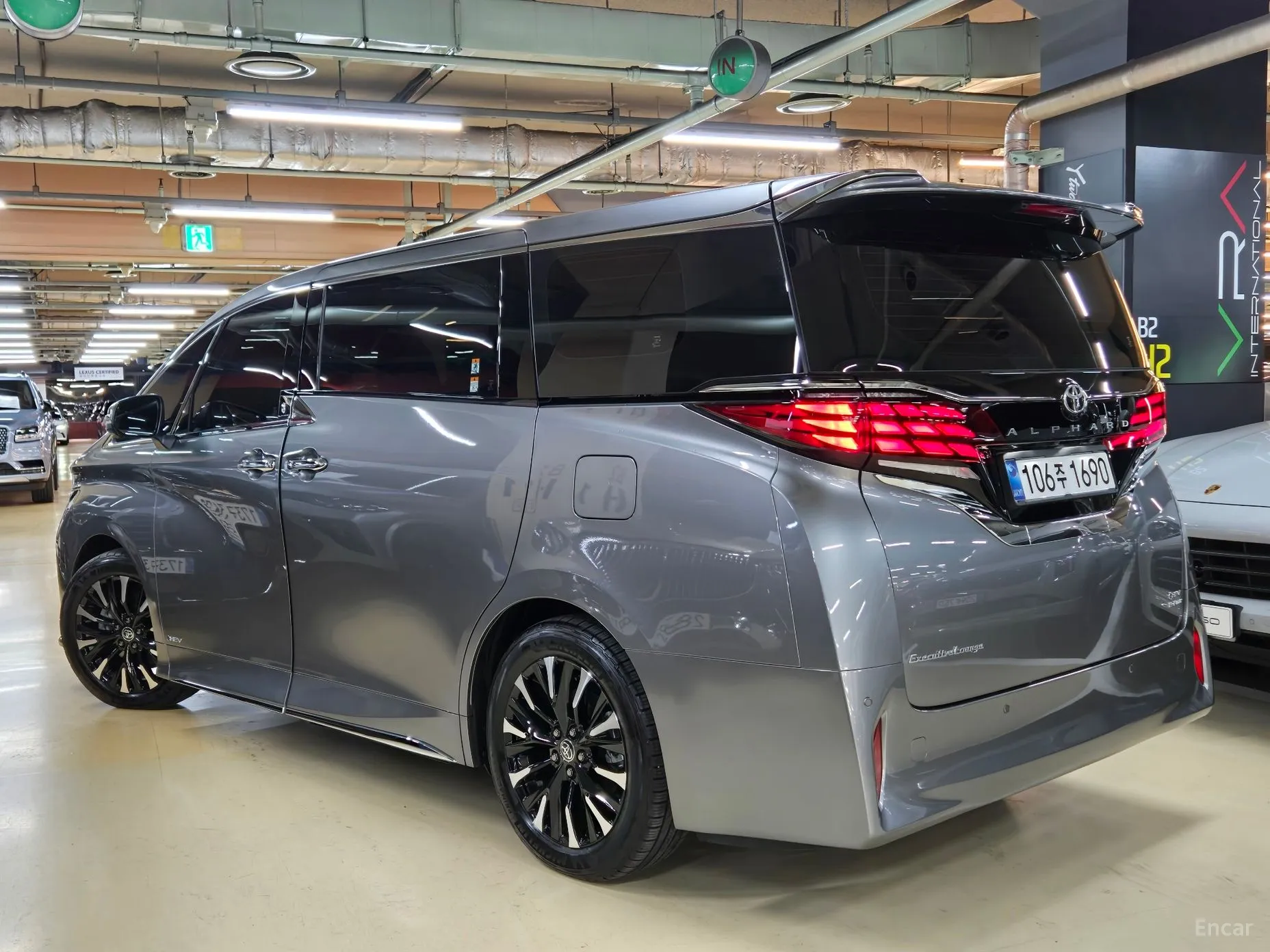 Toyota Alphard 4th Generation