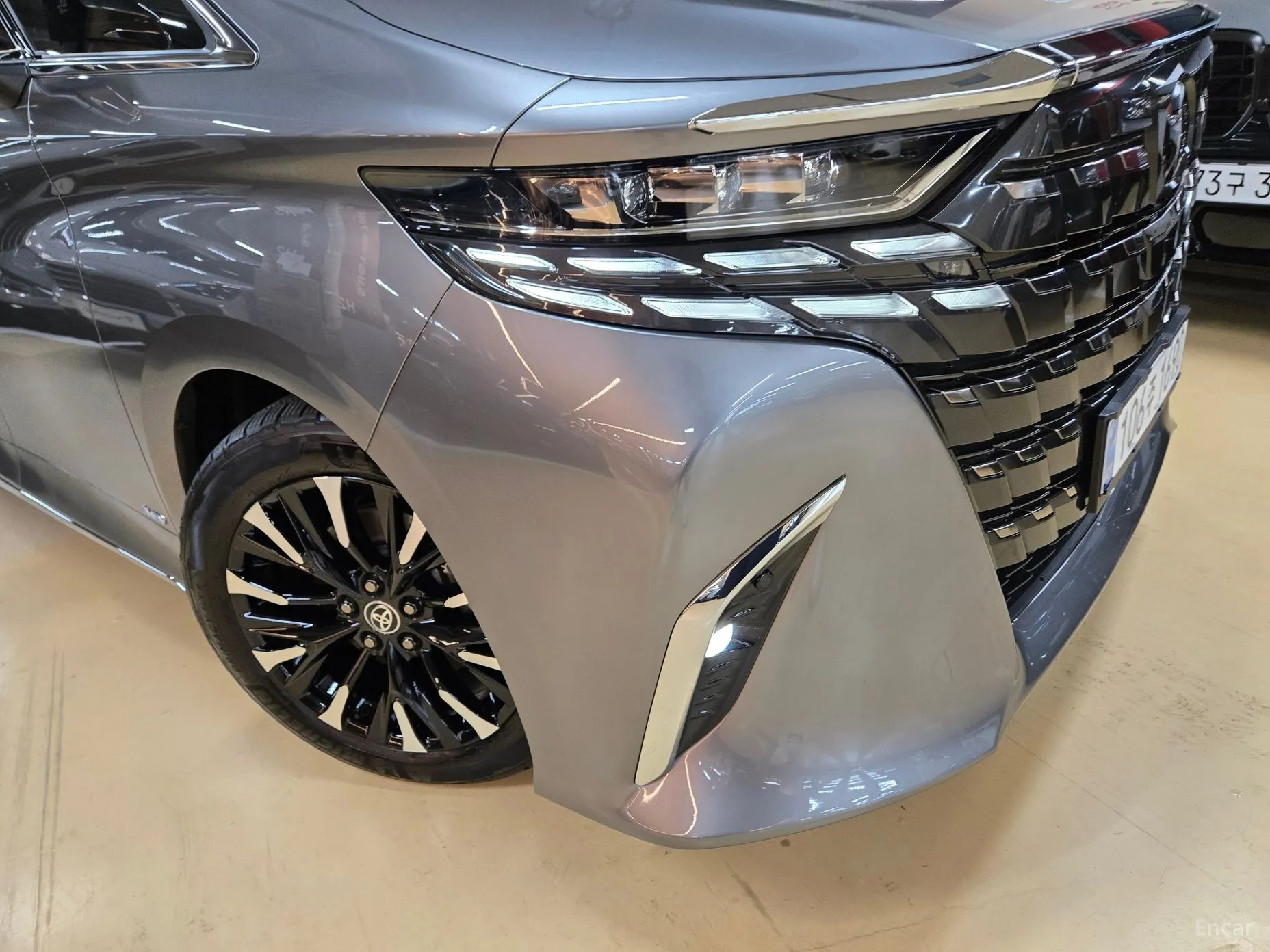 Toyota Alphard 4th Generation превью 5