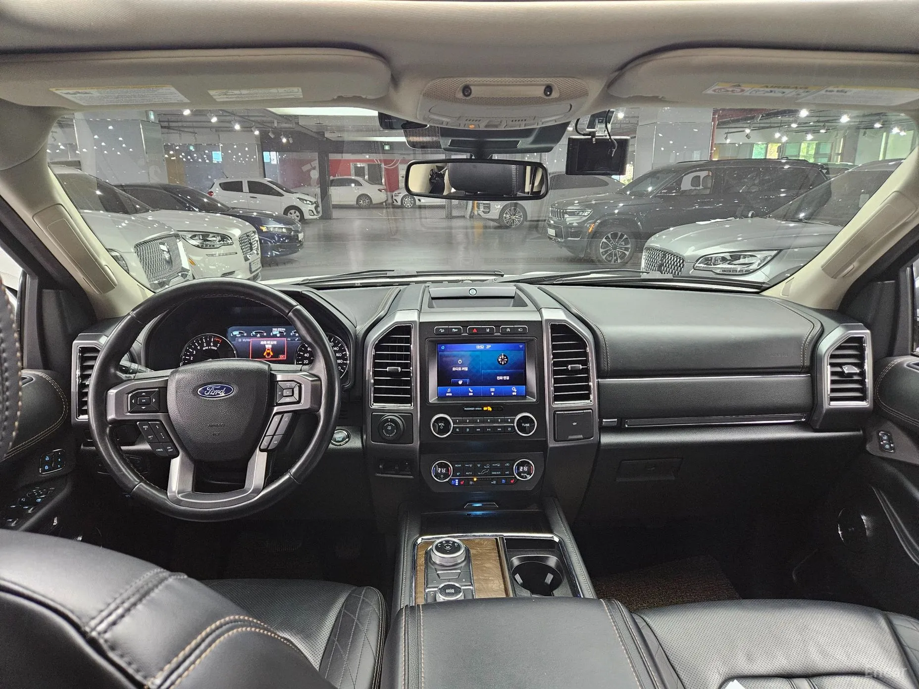 Ford Expedition превью 5