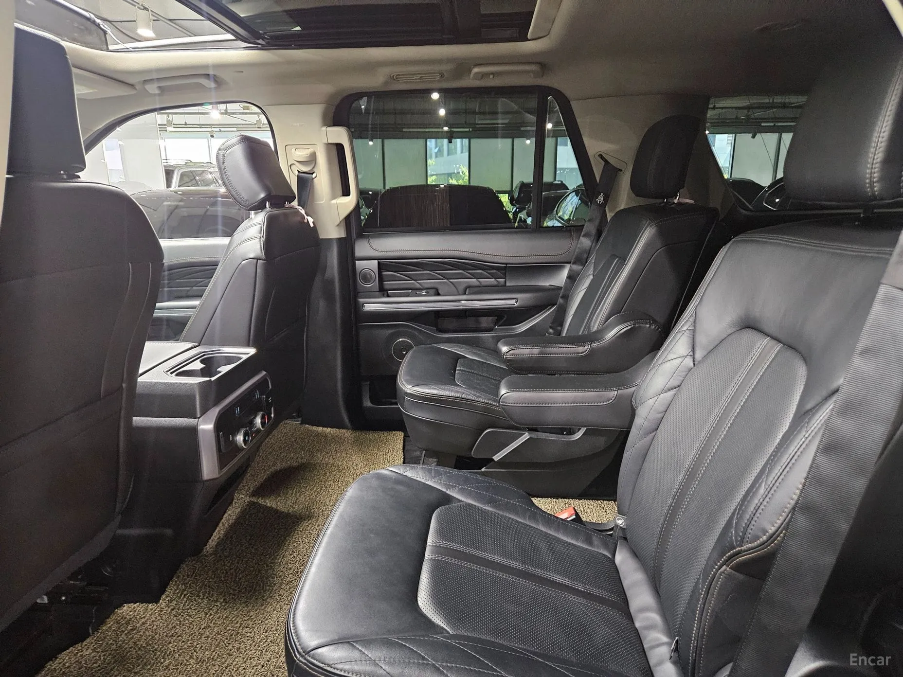 Ford Expedition превью 7