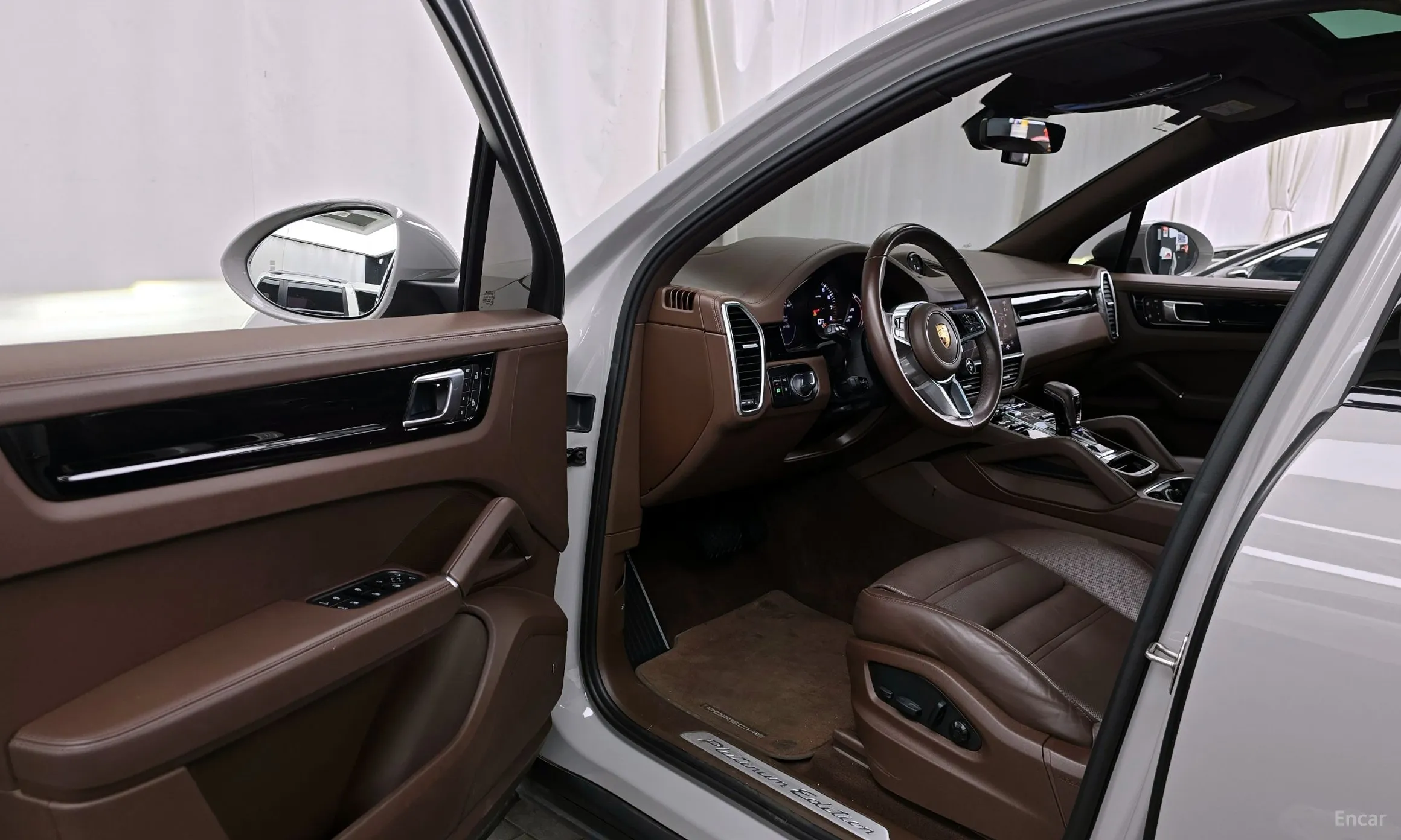 Porsche Cayenne (PO536) превью 10