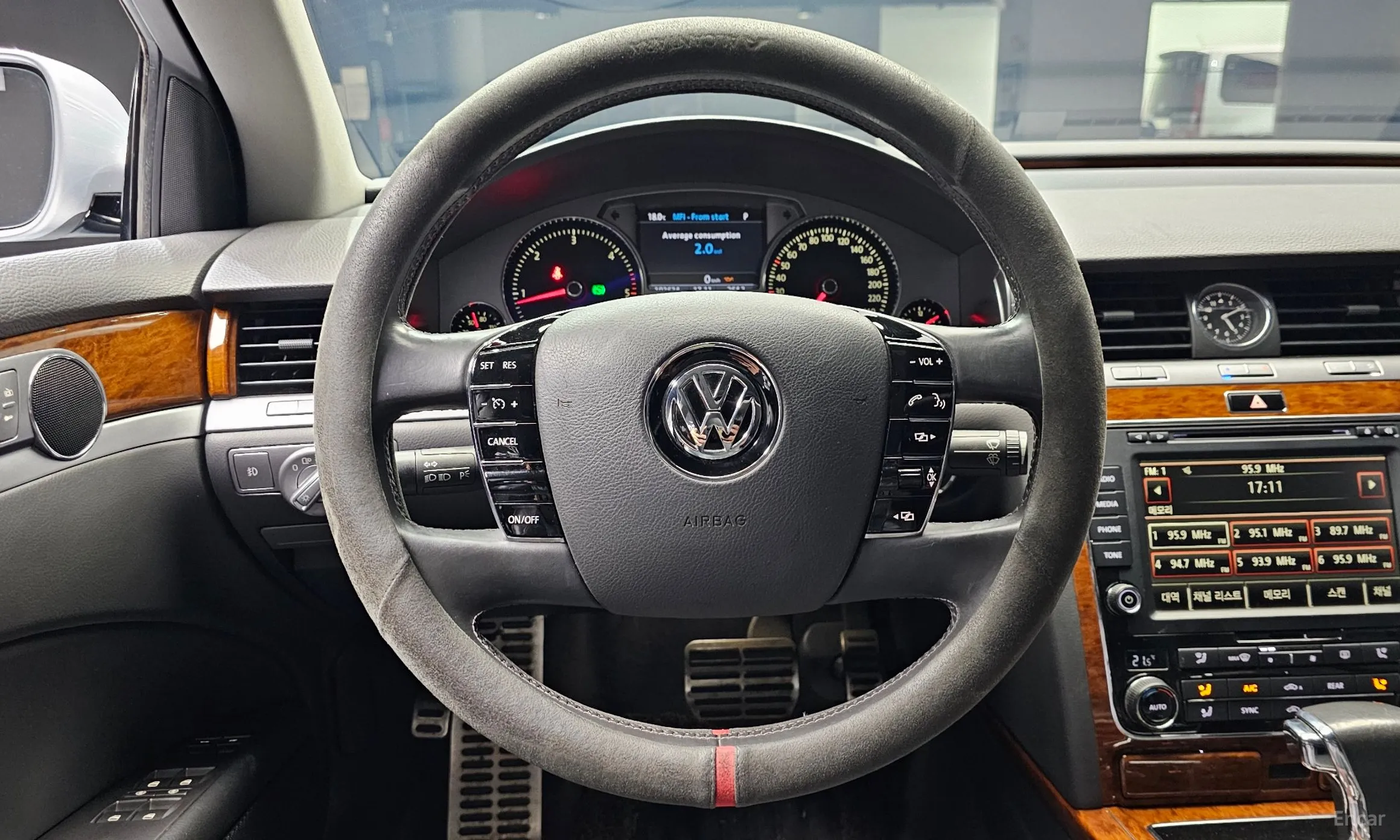 Volkswagen Phyton превью 14