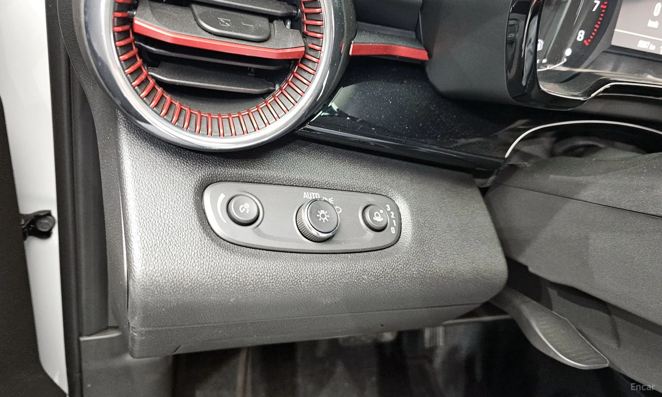 Chevrolet (GM Daewoo) Trax Crossover превью 17