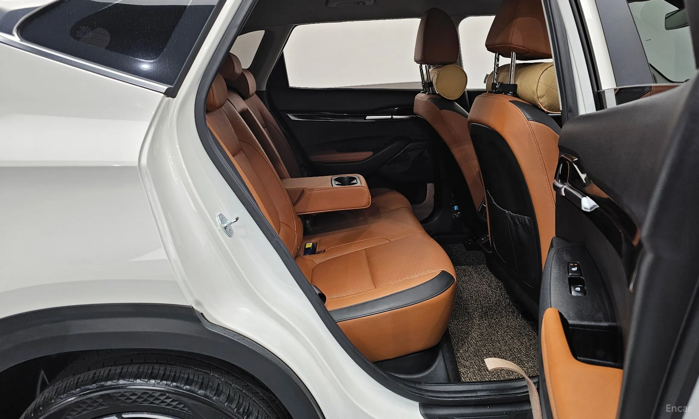 Kia Seltos превью 11