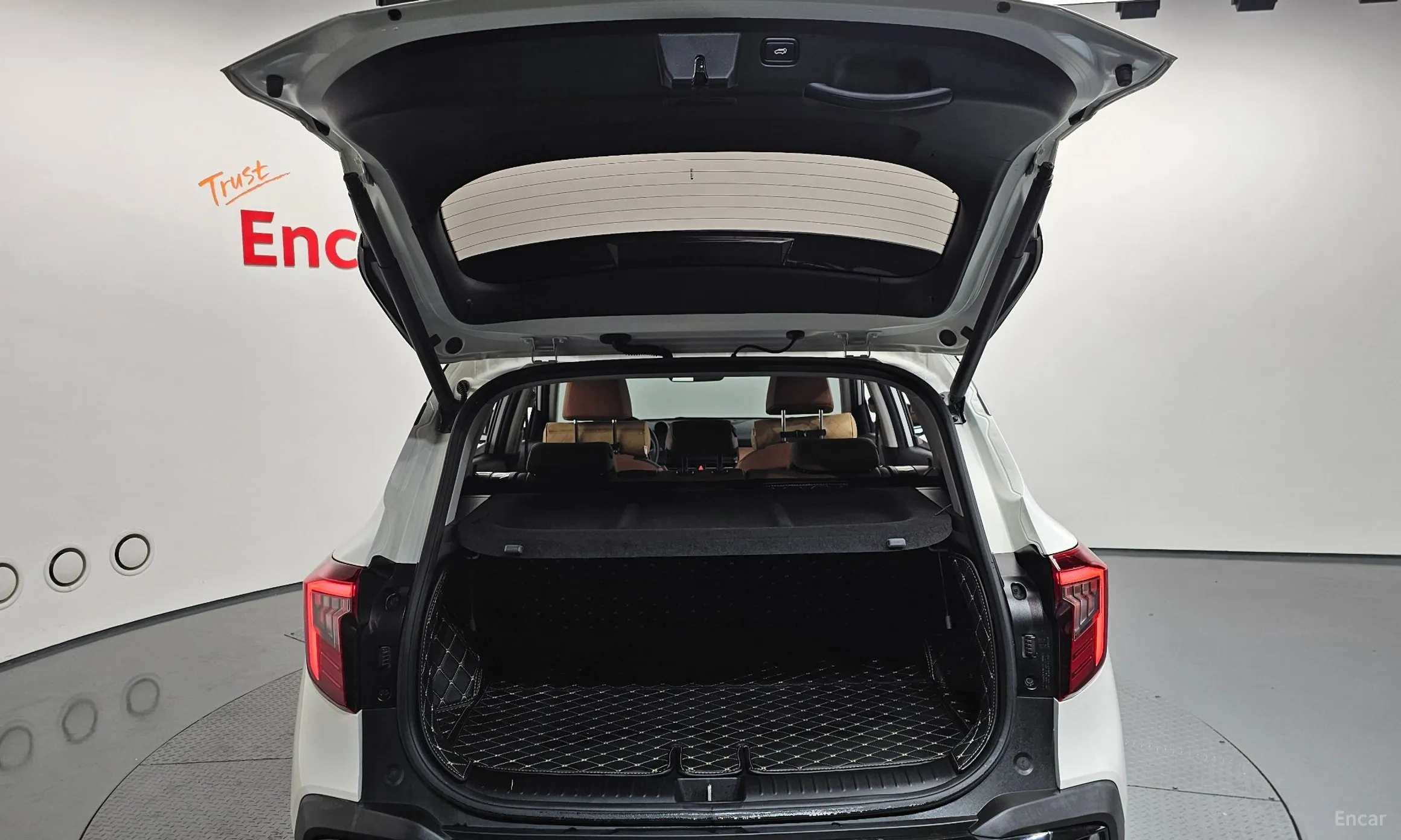 Kia Seltos превью 19