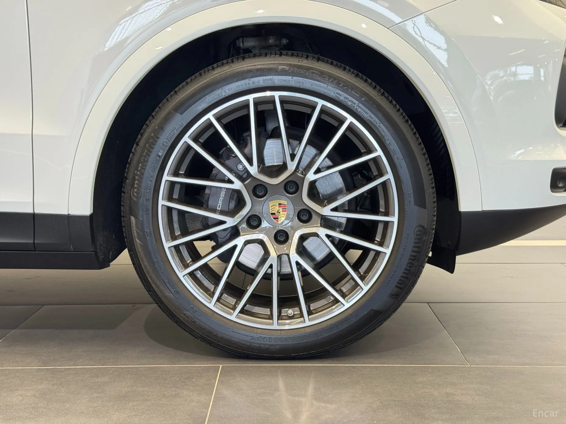 Porsche Cayenne (PO536) превью 7