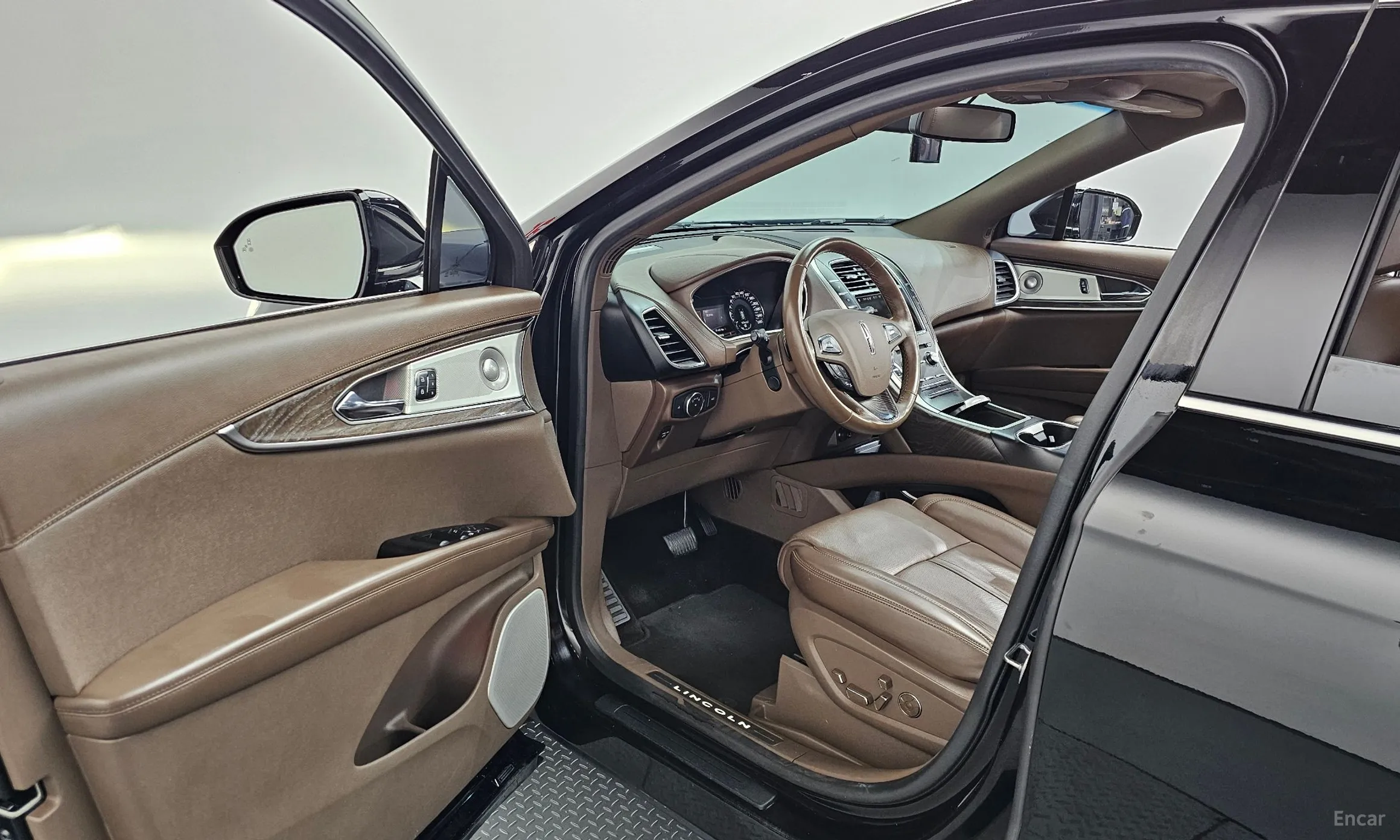 Lincoln MKX 2nd Generation превью 10