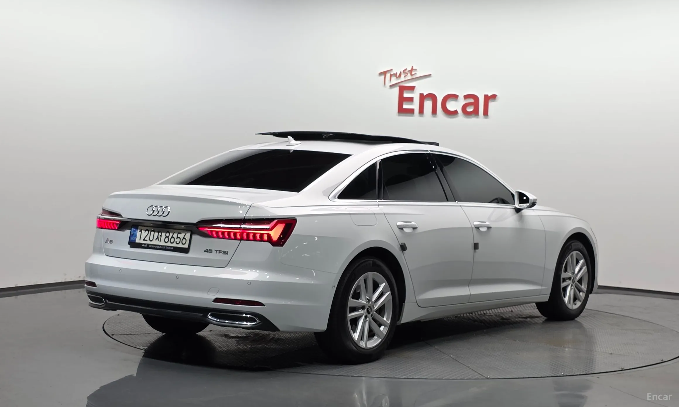 Audi A6 (C8)