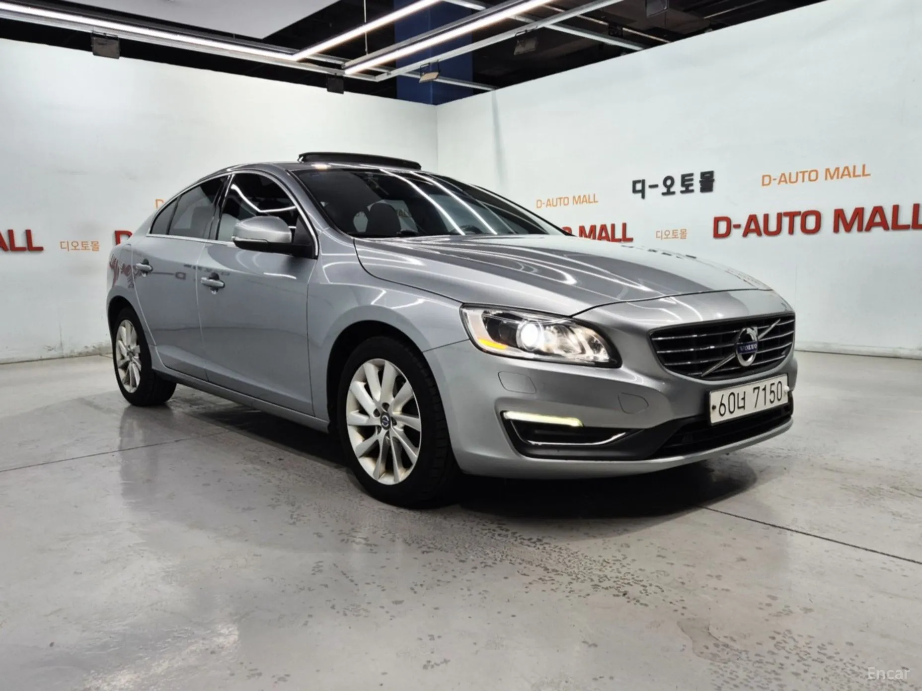 Volvo S60 превью 3