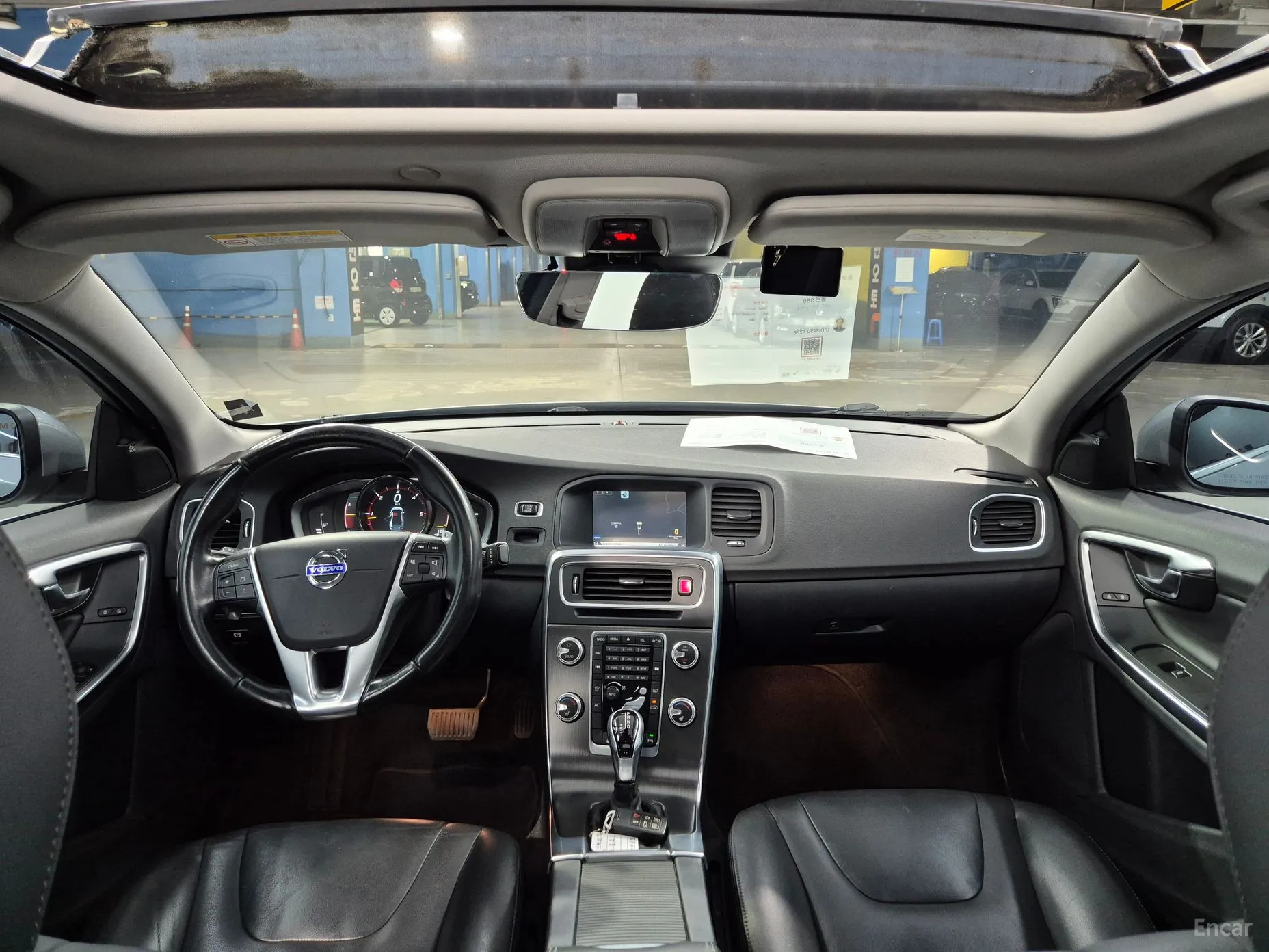 Volvo S60 превью 8