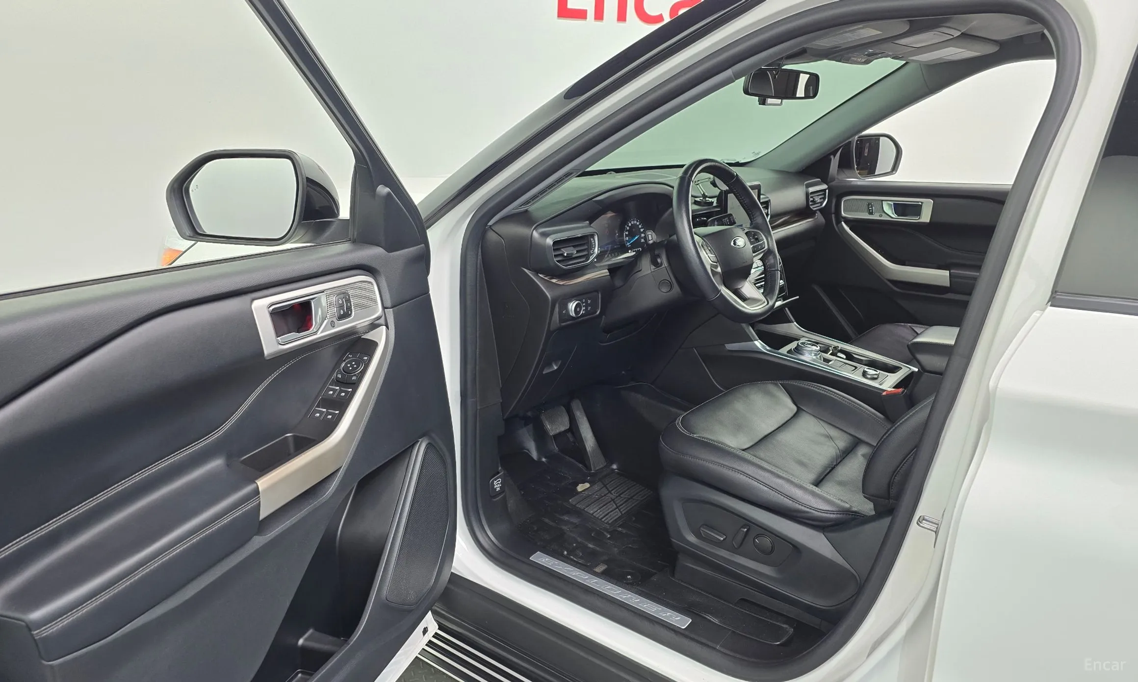 Ford Explorer 6th Generation превью 10