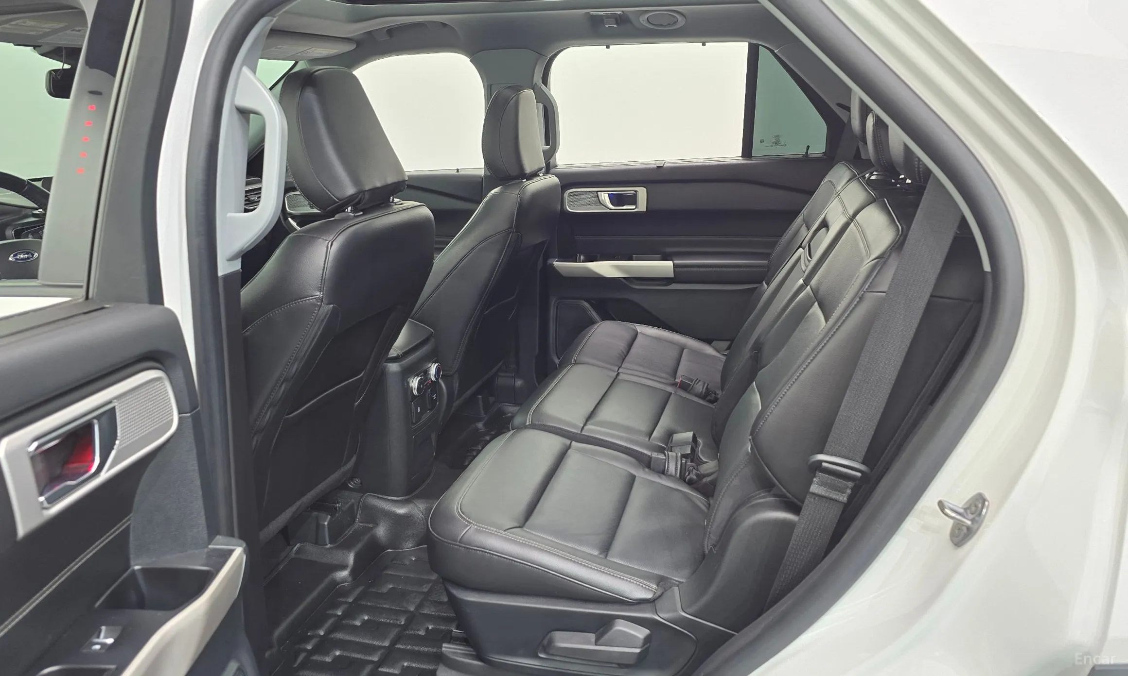 Ford Explorer 6th Generation превью 11