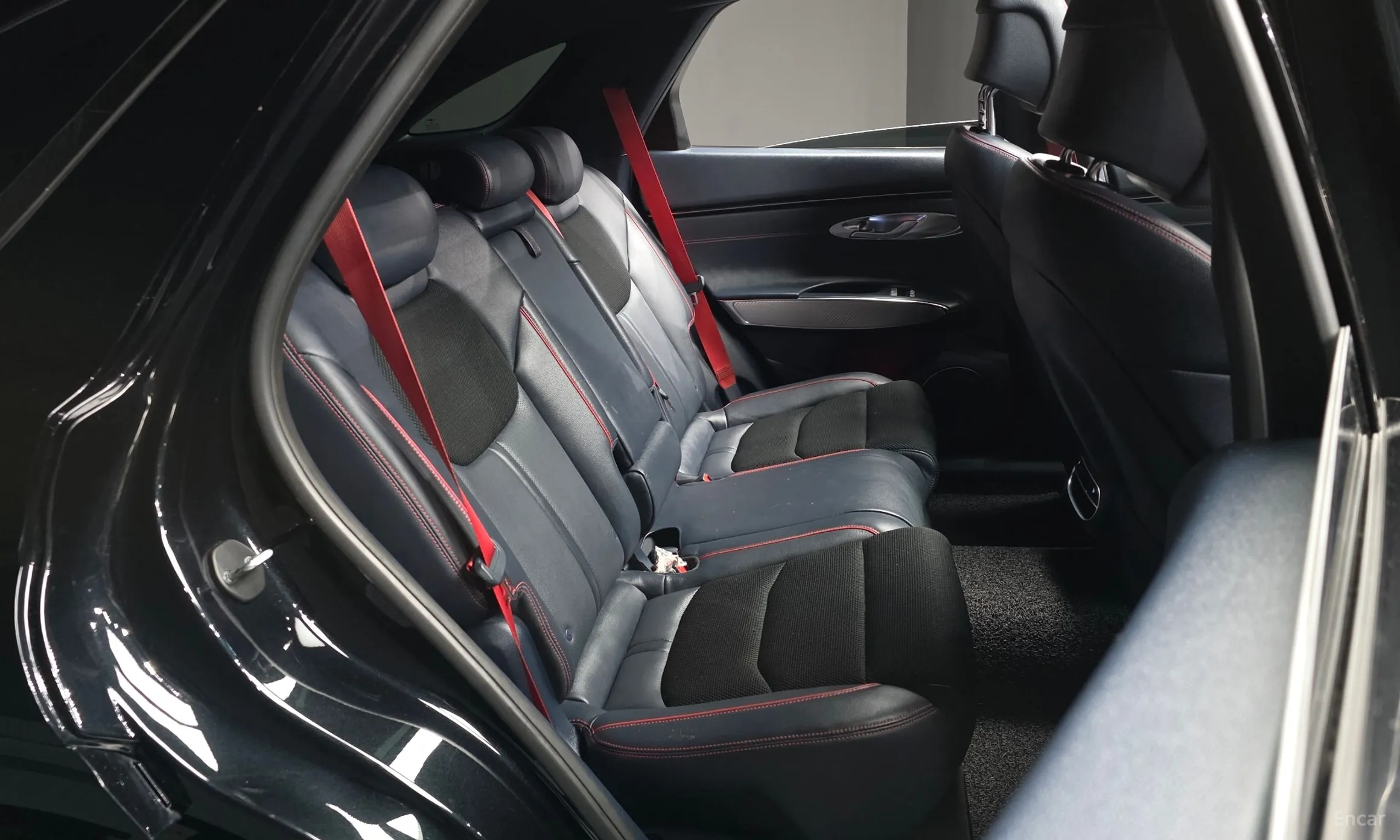 Genesis GV70 превью 12