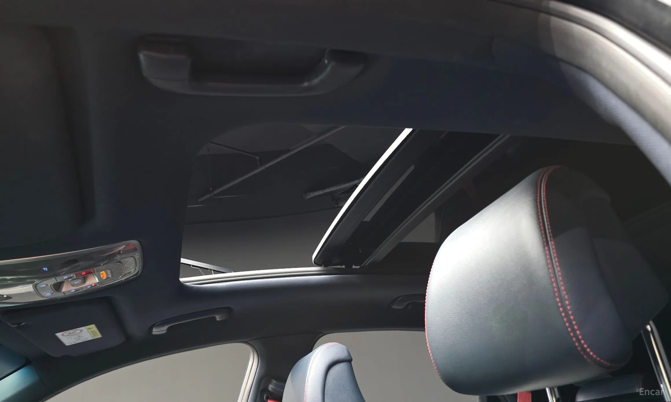 Genesis GV70 превью 17
