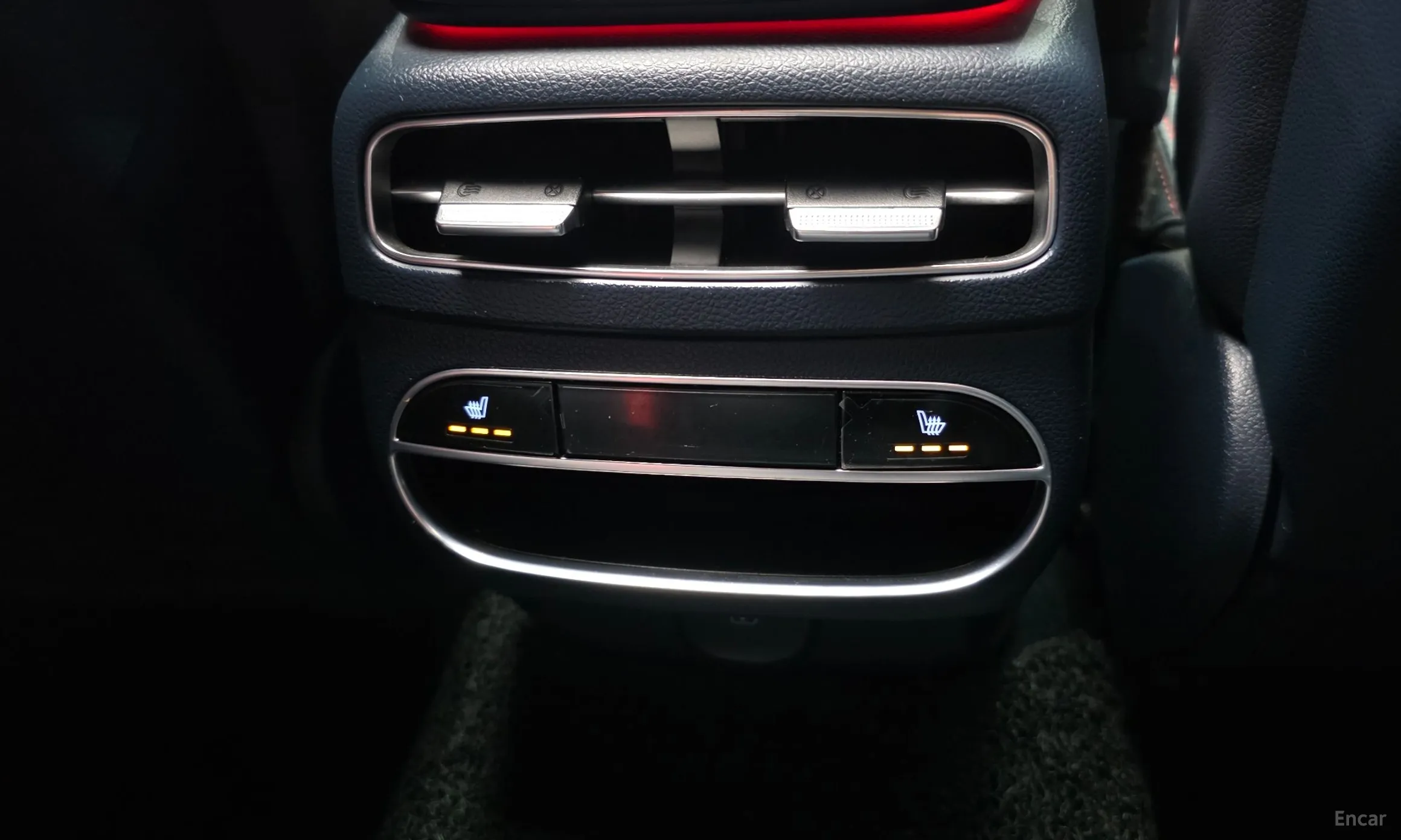 Genesis GV70 превью 19