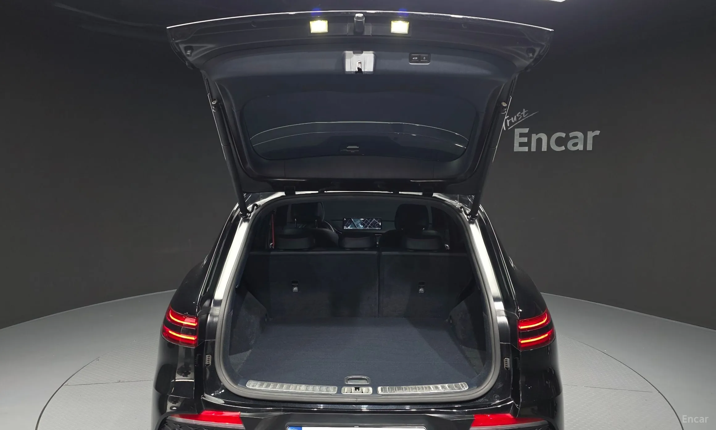 Genesis GV70 превью 20