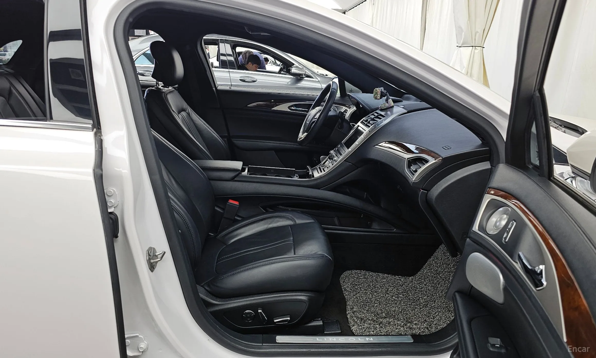Lincoln New MKZ превью 11