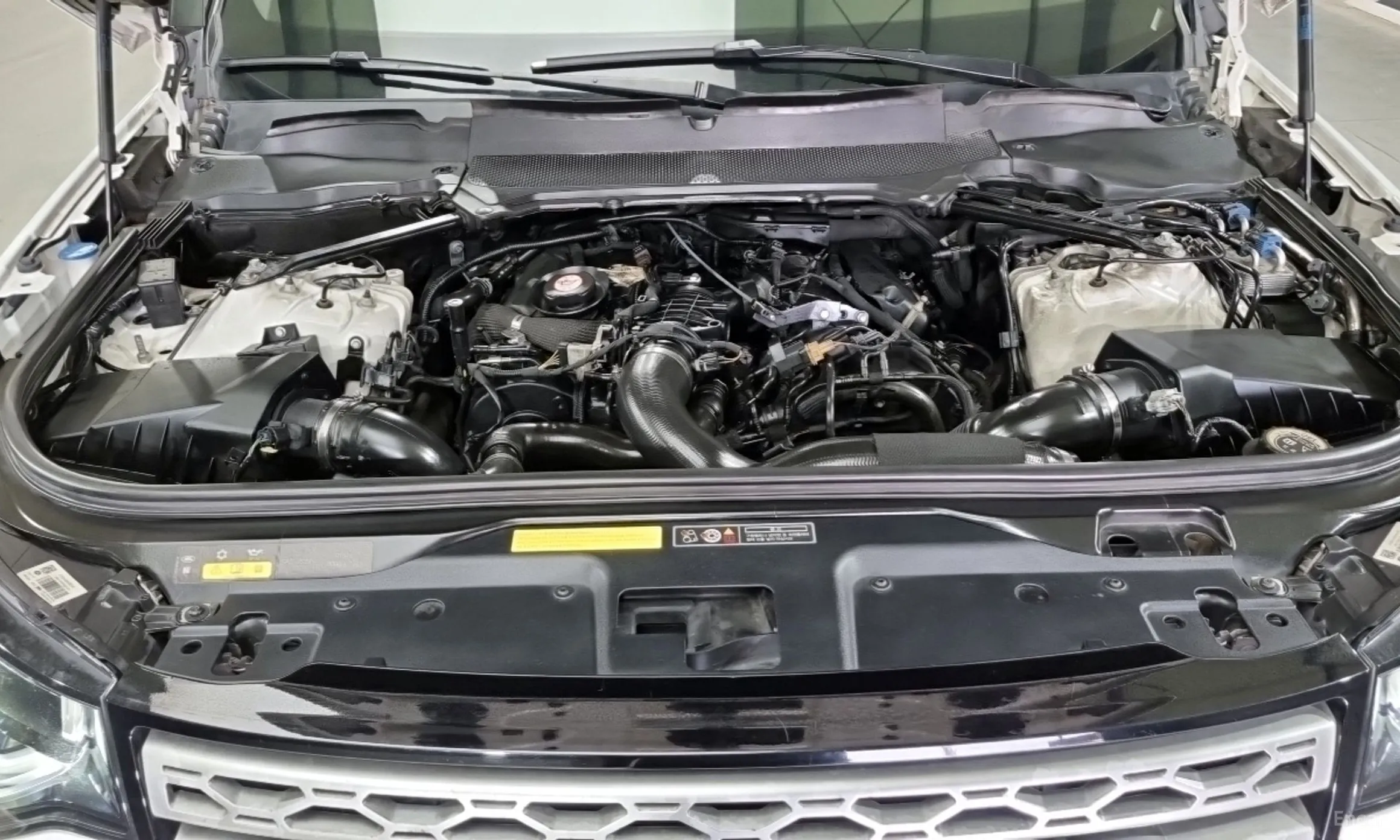 Land Rover Discovery 5 превью 18