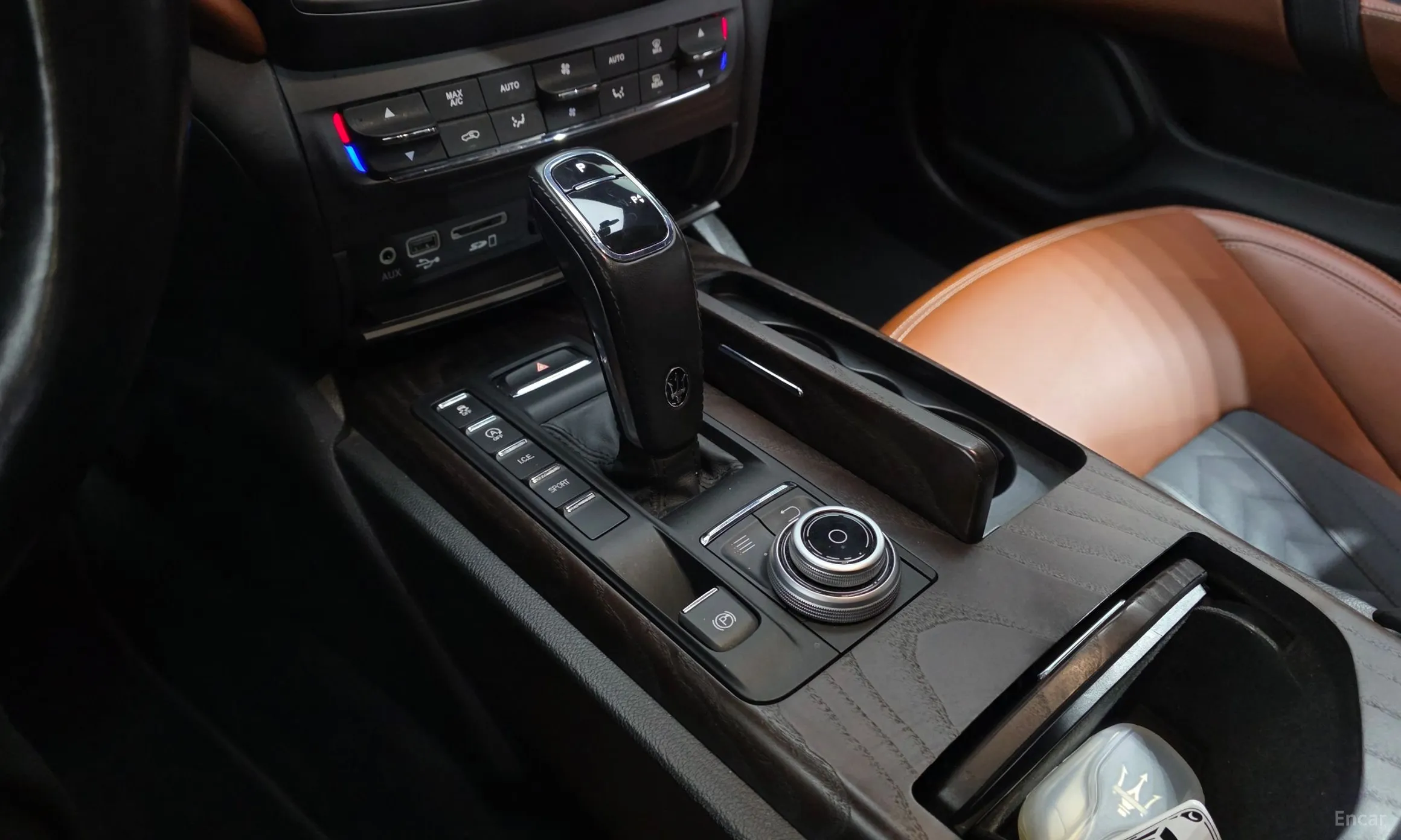 Maserati Ghibli превью 9