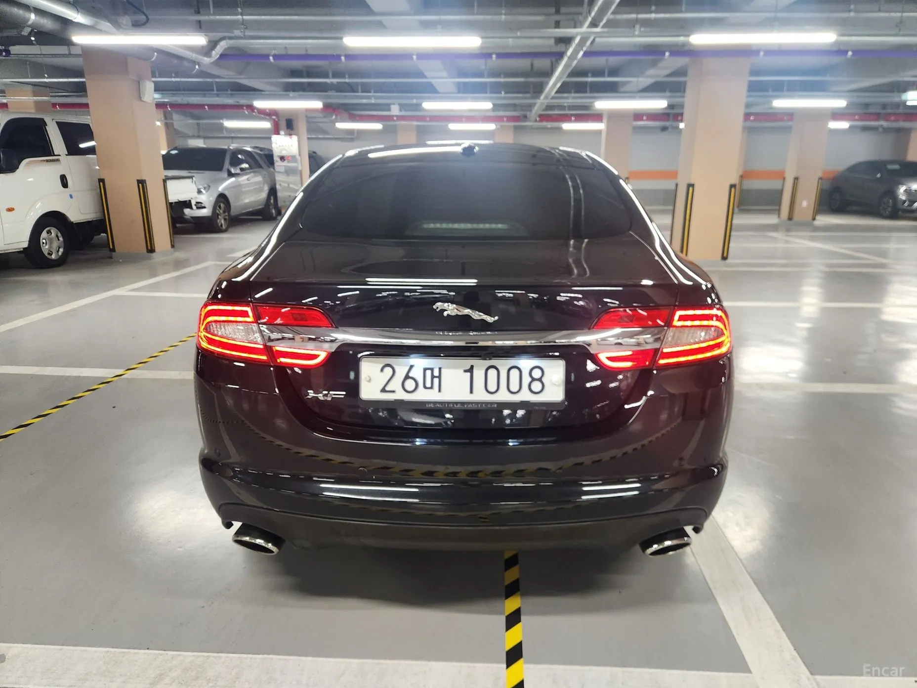 Jaguar XF превью 5