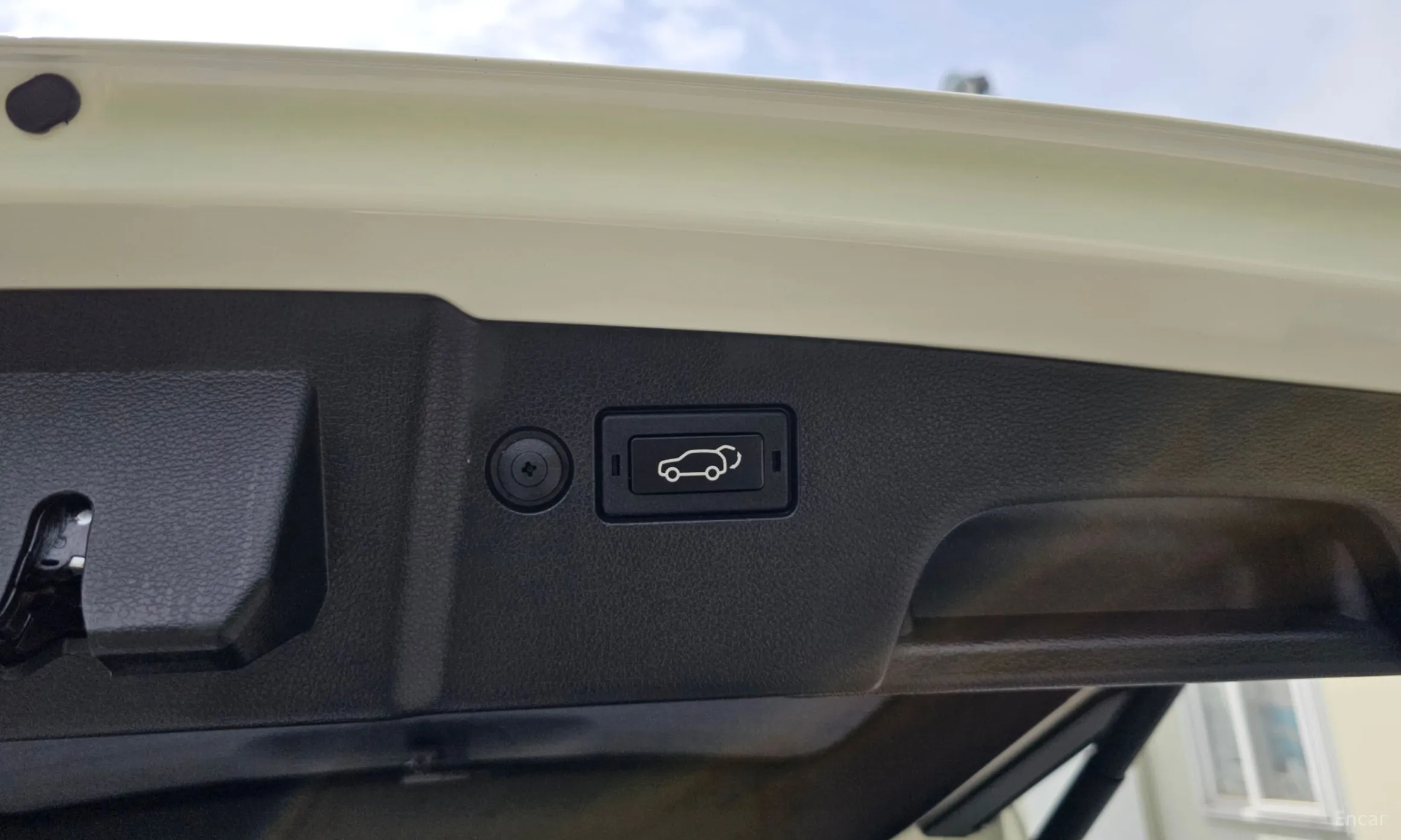 KG Mobility (SsangYong) Torres превью 17