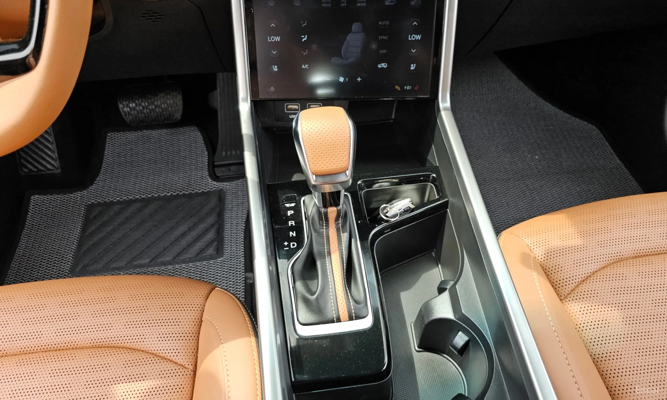 KG Mobility (SsangYong) Torres превью 9