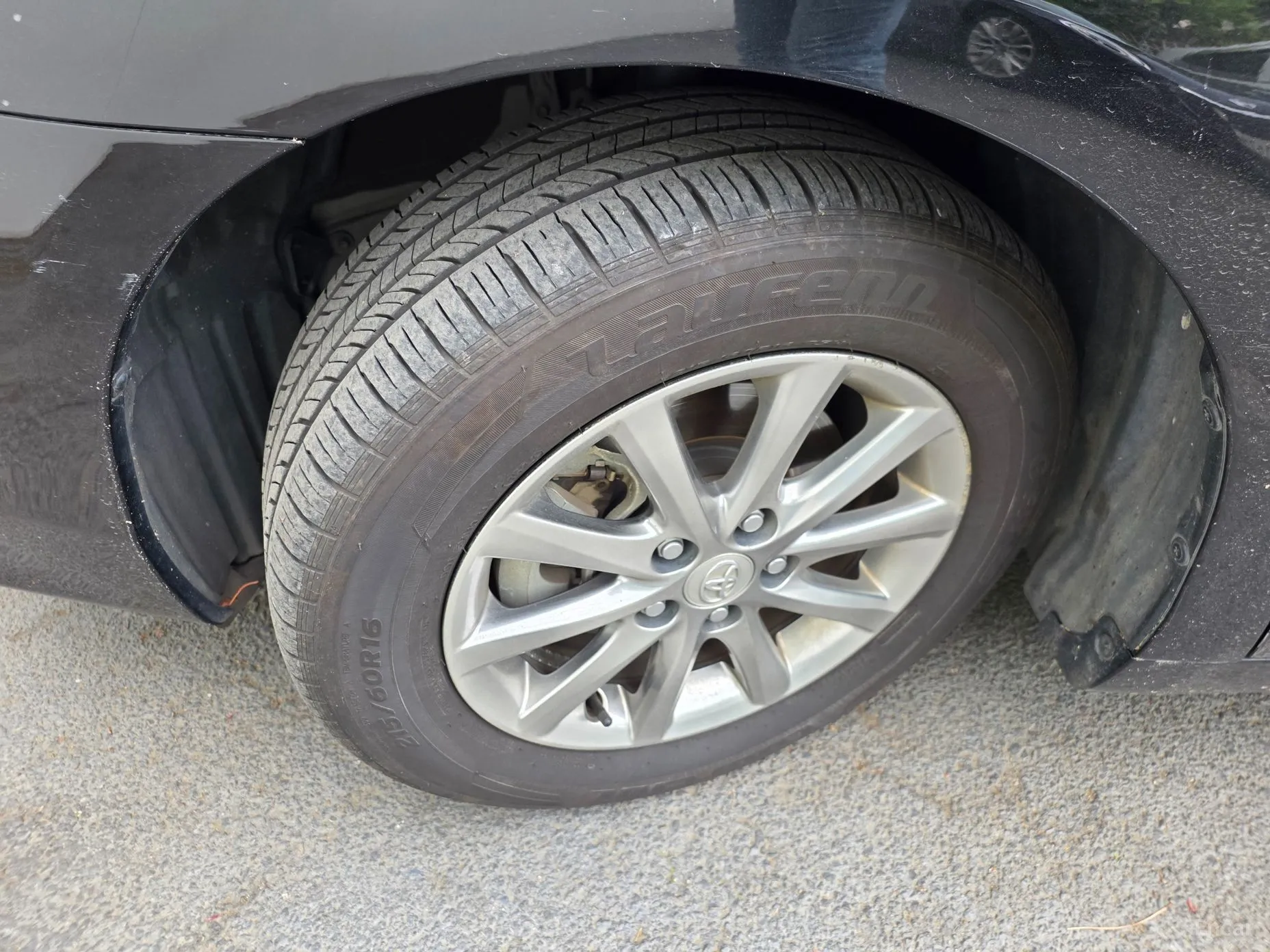 Toyota Camry превью 5