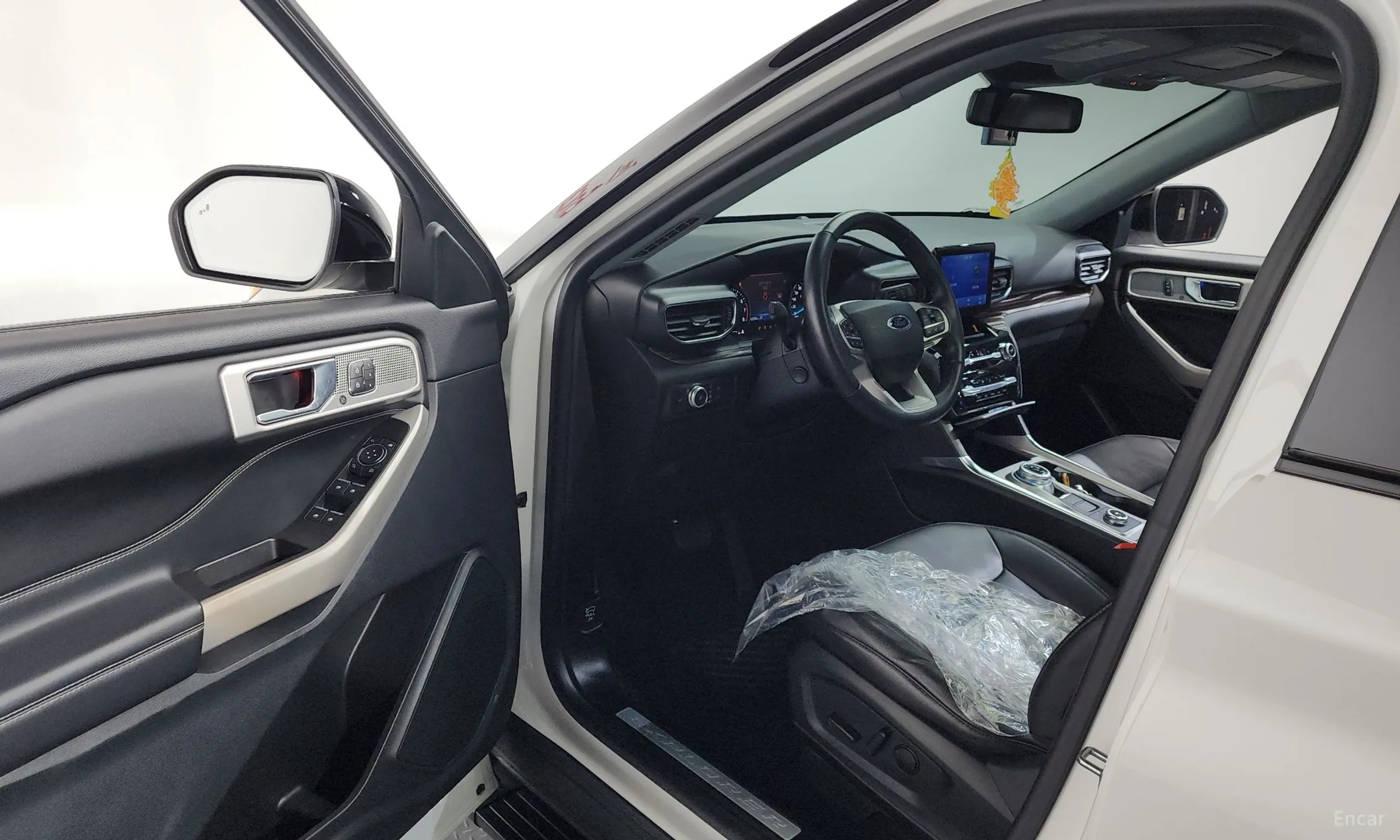 Ford Explorer 6th Generation превью 10