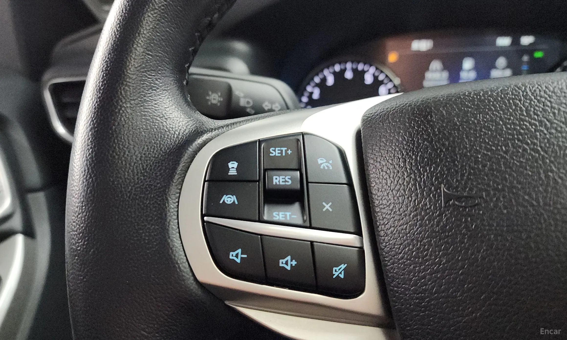 Ford Explorer 6th Generation превью 15